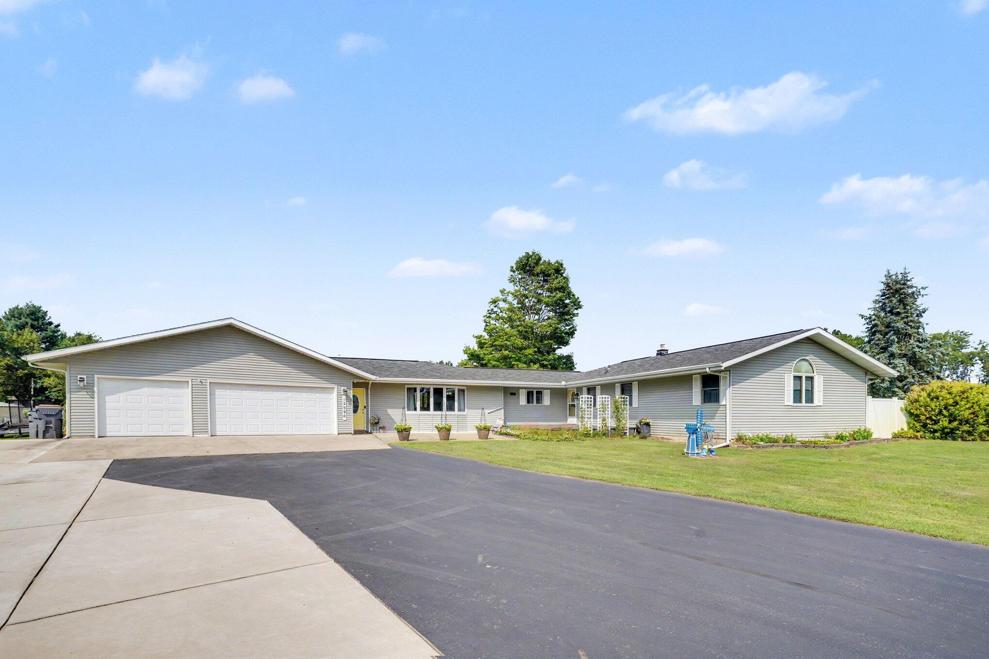 Bayview Dr, Vicksburg, MI 49097