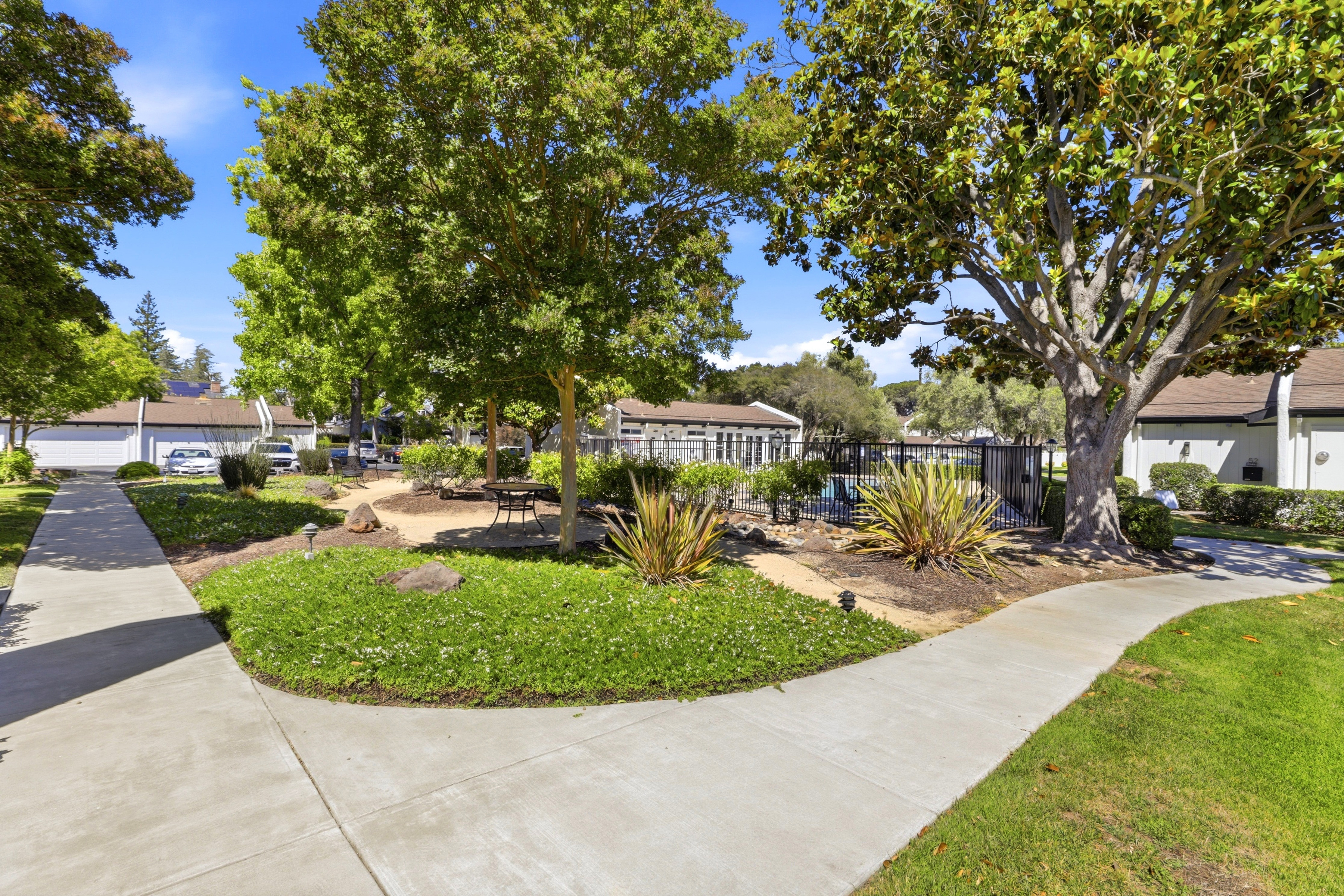  Great Two-Story Townhome in Los Gatos - 物件實景