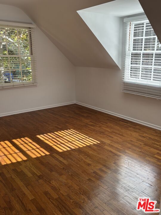 Santa Monica, California, 90402, United States, 3 Bedrooms Bedrooms, ,2 BathroomsBathrooms,Residential,For Sale,2003042