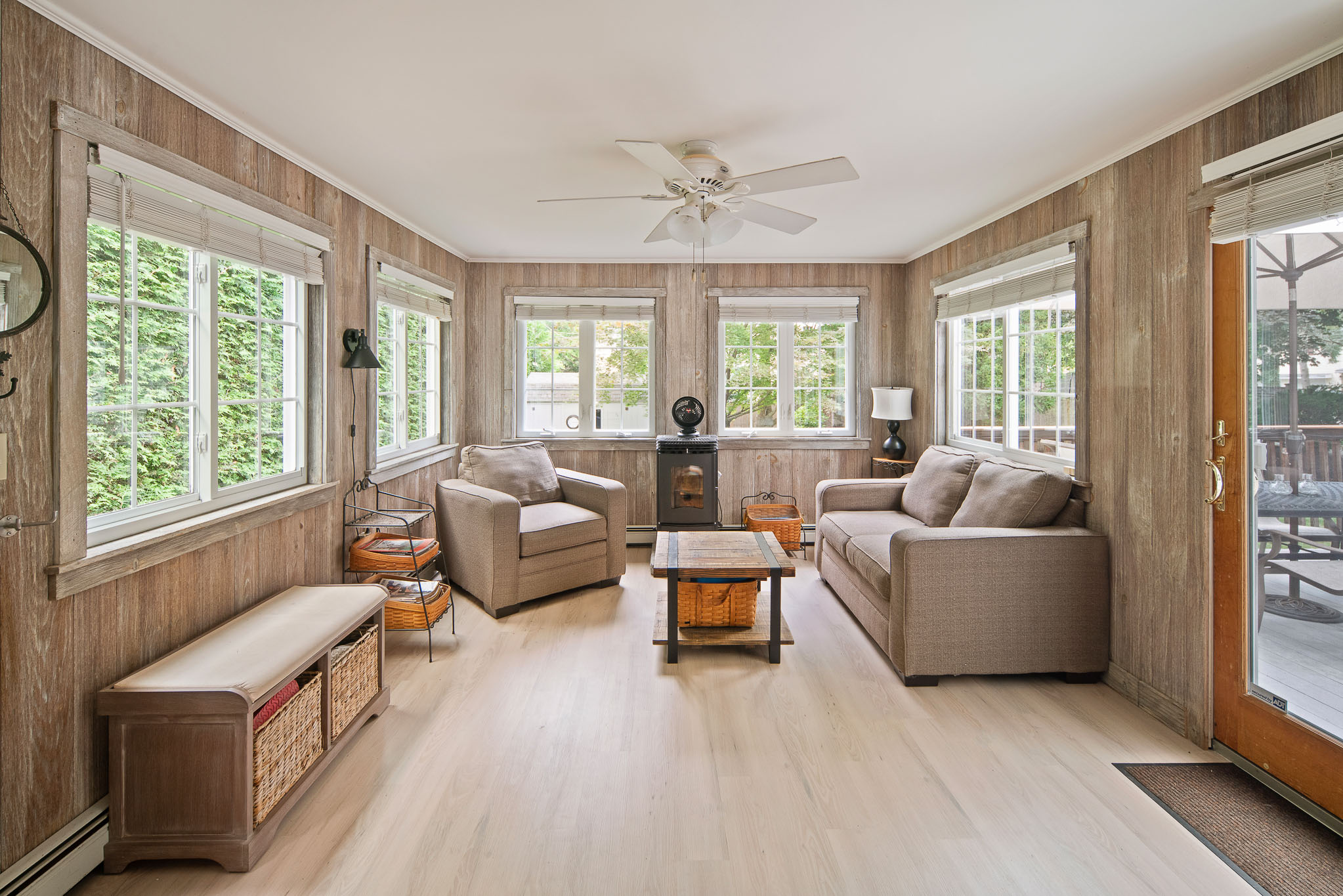  42 Riverside Drive, Reading, MA, 01867 - 物件實景