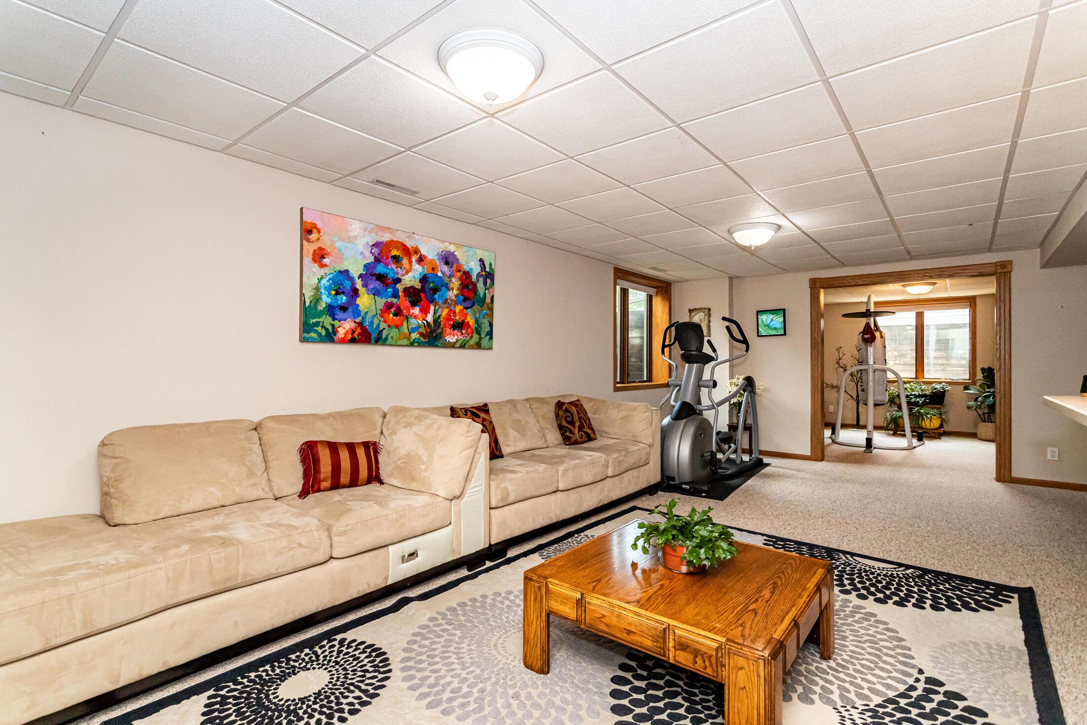 Ames, Iowa, 50014, United States, 5 Bedrooms Bedrooms, ,5 BathroomsBathrooms,Residential,For Sale,1935039