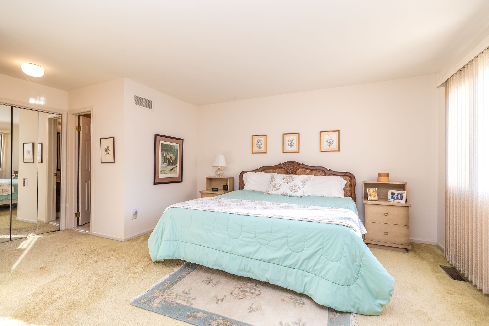 Chesterbrook, Pennsylvania, 19087, United States, 2 Bedrooms Bedrooms, ,3 BathroomsBathrooms,Residential,For Sale,1978885