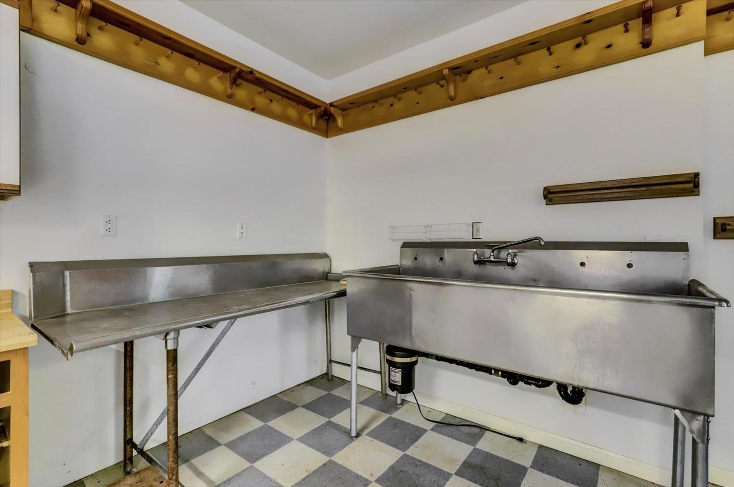 Penn Valley, California, 95946, United States, 3 Bedrooms Bedrooms, ,4 BathroomsBathrooms,Residential,For Sale,1798374