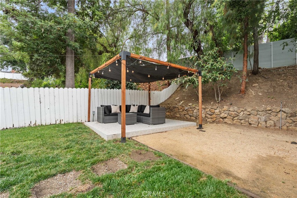 Woodland Hills, California, 91364, United States, 3 Bedrooms Bedrooms, ,2 BathroomsBathrooms,Residential,For Sale,1902441