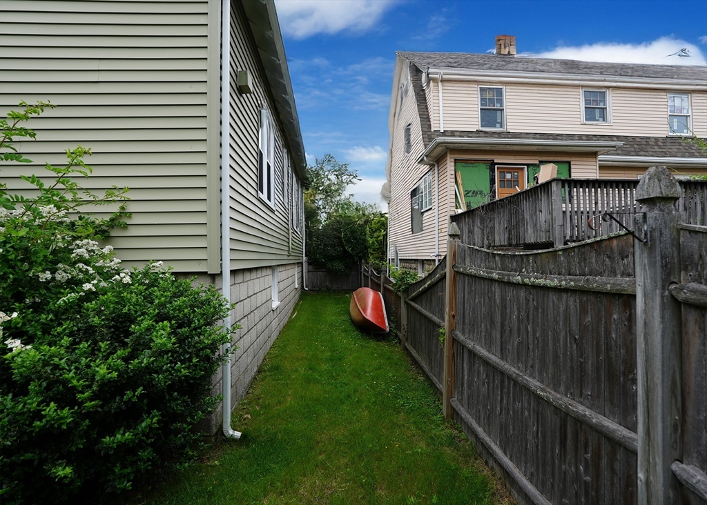Revere, Massachusetts, 02151, United States, 2 Bedrooms Bedrooms, ,2 BathroomsBathrooms,Residential,For Sale,1935800