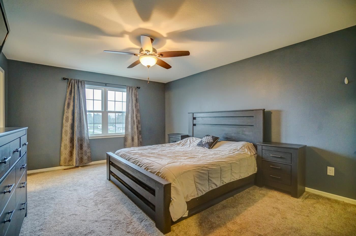 Fort Atkinson, Wisconsin, 53538, United States, 3 Bedrooms Bedrooms, ,4 BathroomsBathrooms,Residential,For Sale,1977213