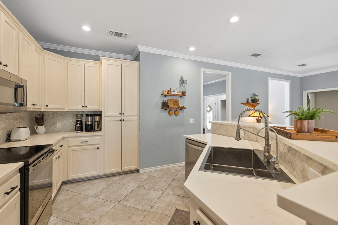 Wimberley, Texas, 78676, United States, 3 Bedrooms Bedrooms, ,3 BathroomsBathrooms,Residential,For Sale,1925623