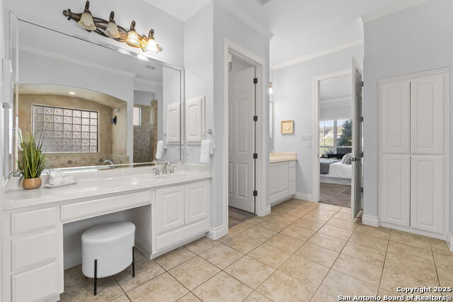 San Antonio, Texas, 78259, United States, 5 Bedrooms Bedrooms, ,5 BathroomsBathrooms,Residential,For Sale,1989672