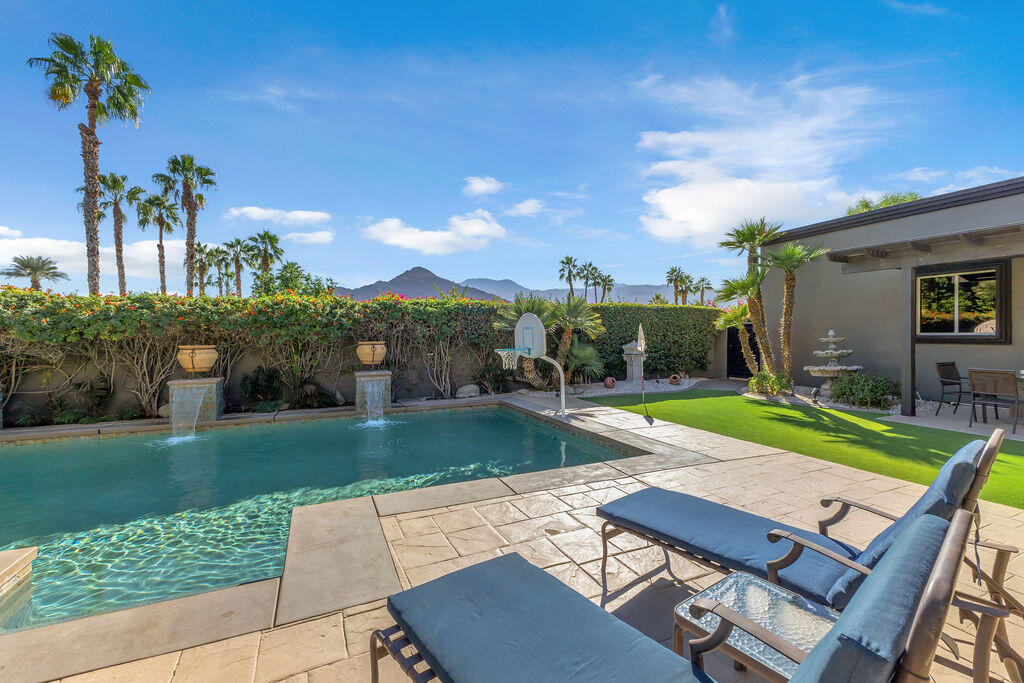 La Quinta, California, 92253, United States, 4 Bedrooms Bedrooms, ,2 BathroomsBathrooms,Residential,For Sale,1987635