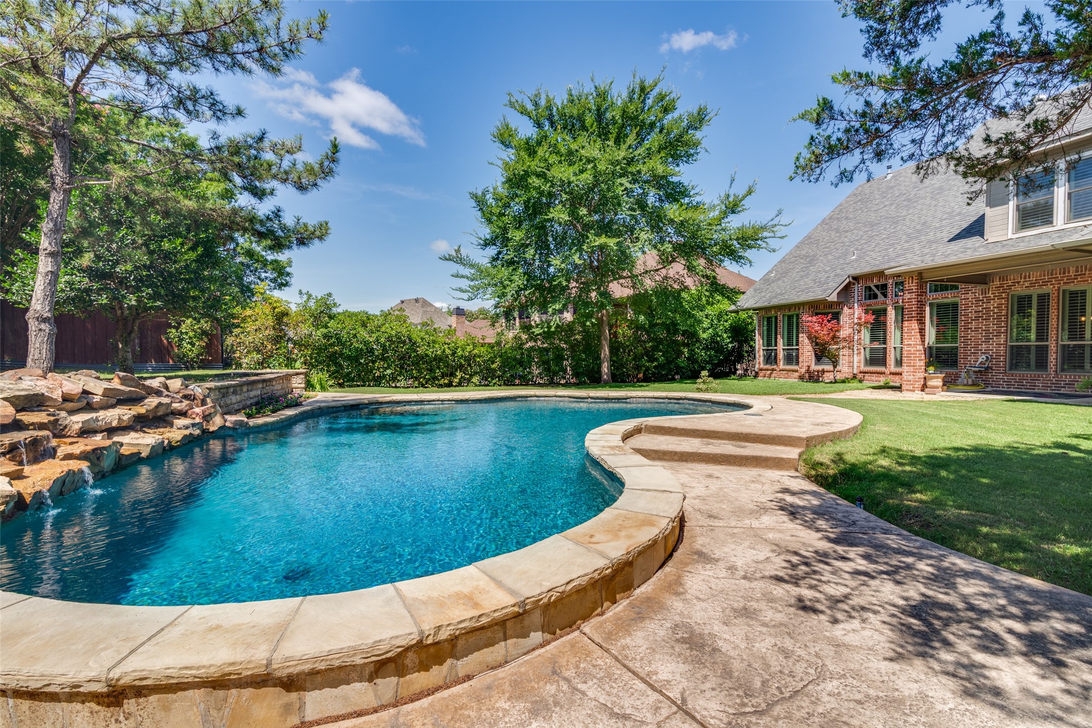 Heath, Texas, 75032, United States, 5 Bedrooms Bedrooms, ,4 BathroomsBathrooms,Residential,For Sale,1847303
