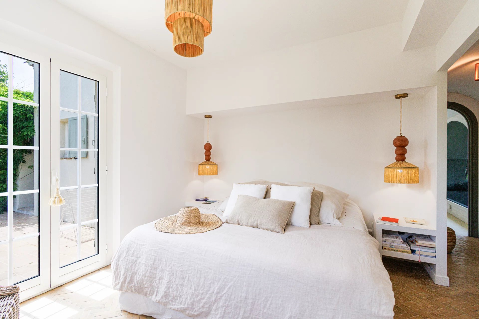 Saint-Paul-de-Vence, Provence-Alpes-Côte d’Azur, 06570, FR, 5 Bedrooms Bedrooms, ,Residential,For Sale,1821120