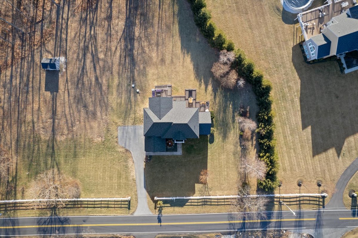 New Windsor, Maryland, 21776, United States, 5 Bedrooms Bedrooms, ,5 BathroomsBathrooms,Residential,For Sale,1943659