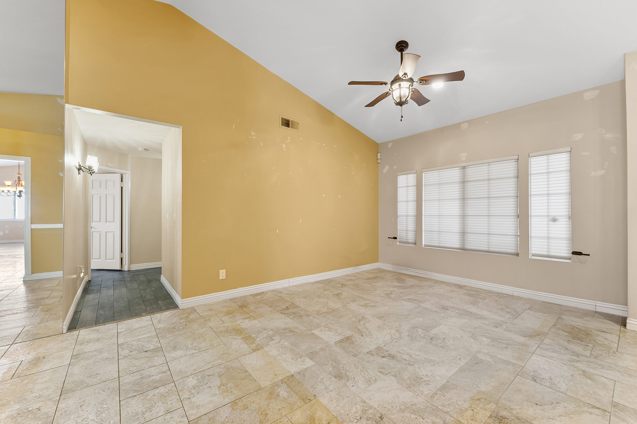 Banning, California, 92220, United States, 4 Bedrooms Bedrooms, ,2 BathroomsBathrooms,Residential,For Sale,1983509