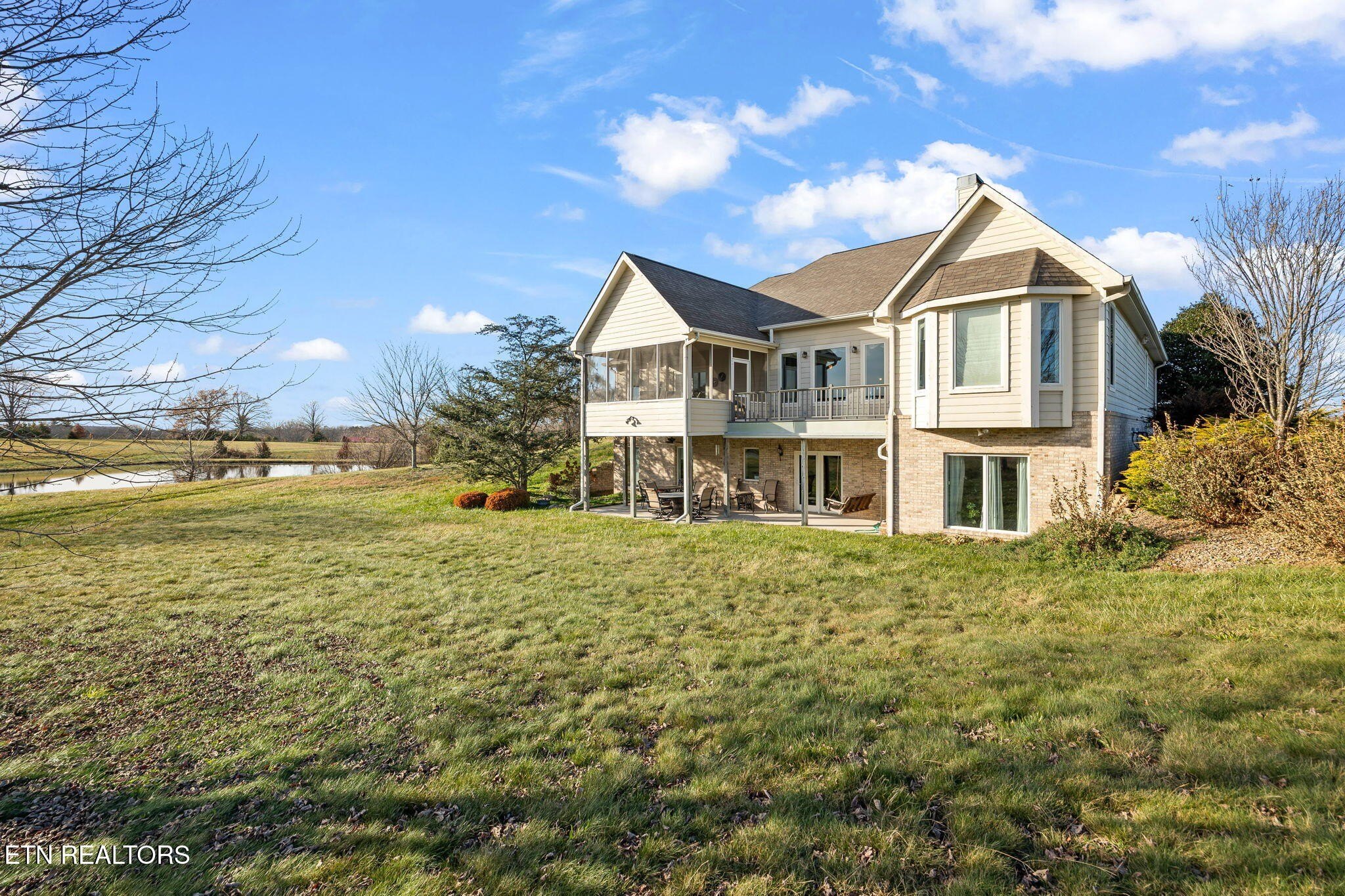 Deer Lodge, Tennessee, 37726, United States, 3 Bedrooms Bedrooms, ,4 BathroomsBathrooms,Residential,For Sale,1996492