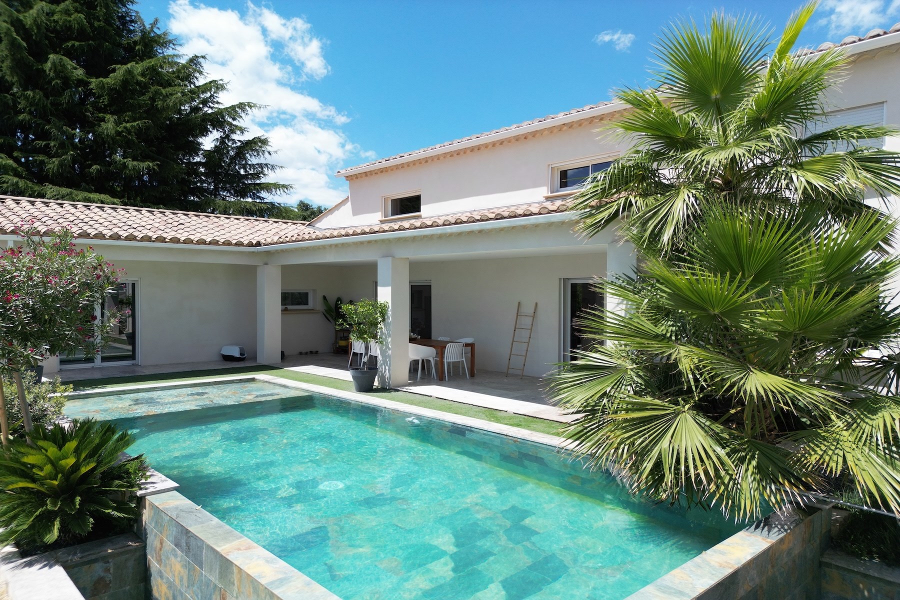  Near  Collias -  Elegant Contemporary Villa with Infinity Pool - 物件實景