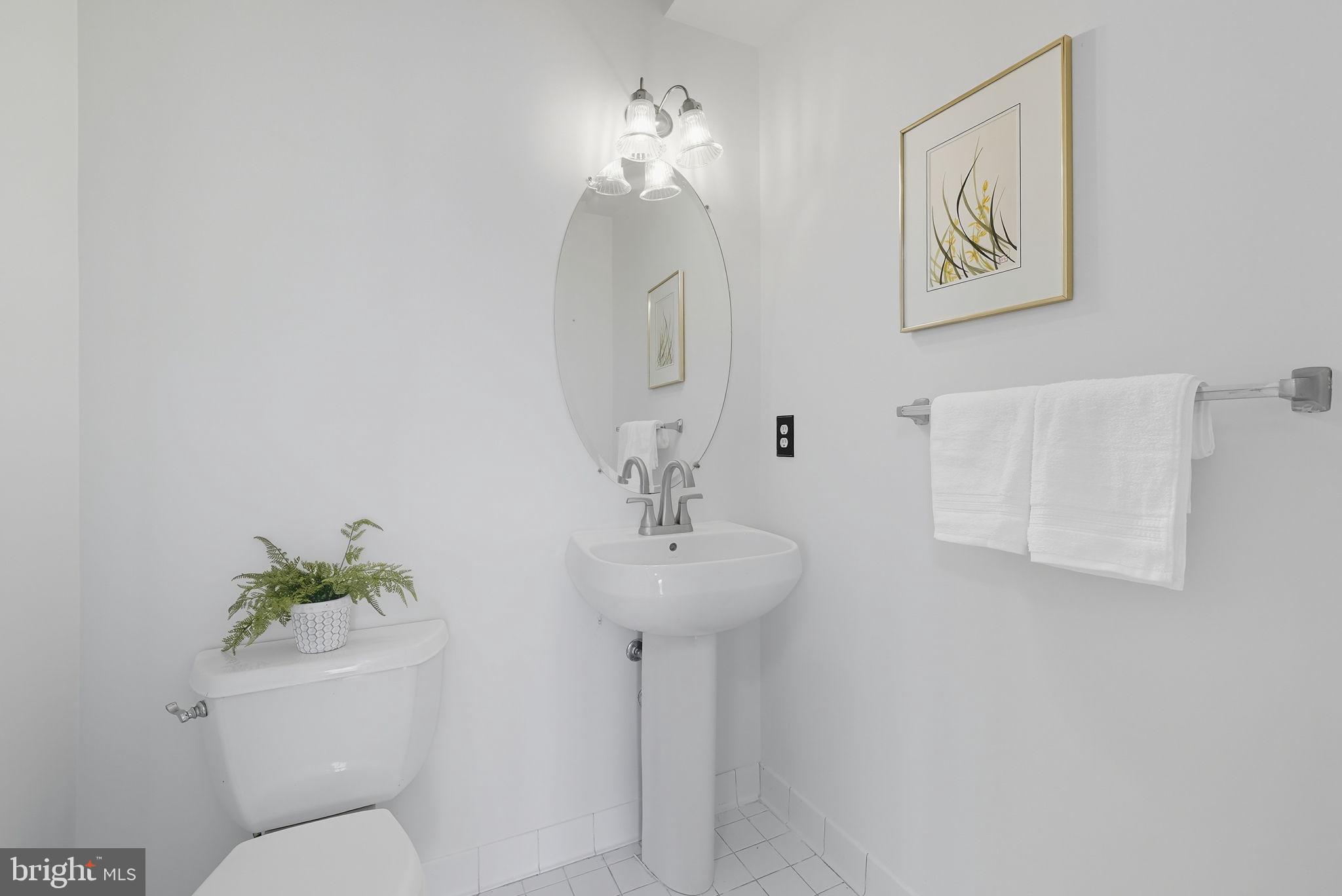 Fairfax, Virginia, 22033, United States, 3 Bedrooms Bedrooms, ,4 BathroomsBathrooms,Residential,For Sale,1975238