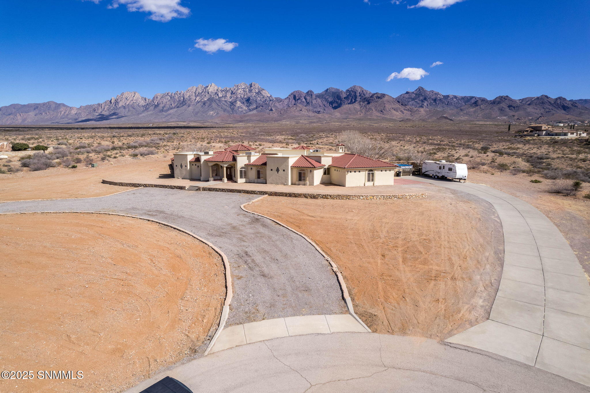 Las Cruces, New Mexico, 88011, United States, 4 Bedrooms Bedrooms, ,5 BathroomsBathrooms,Residential,For Sale,1709663