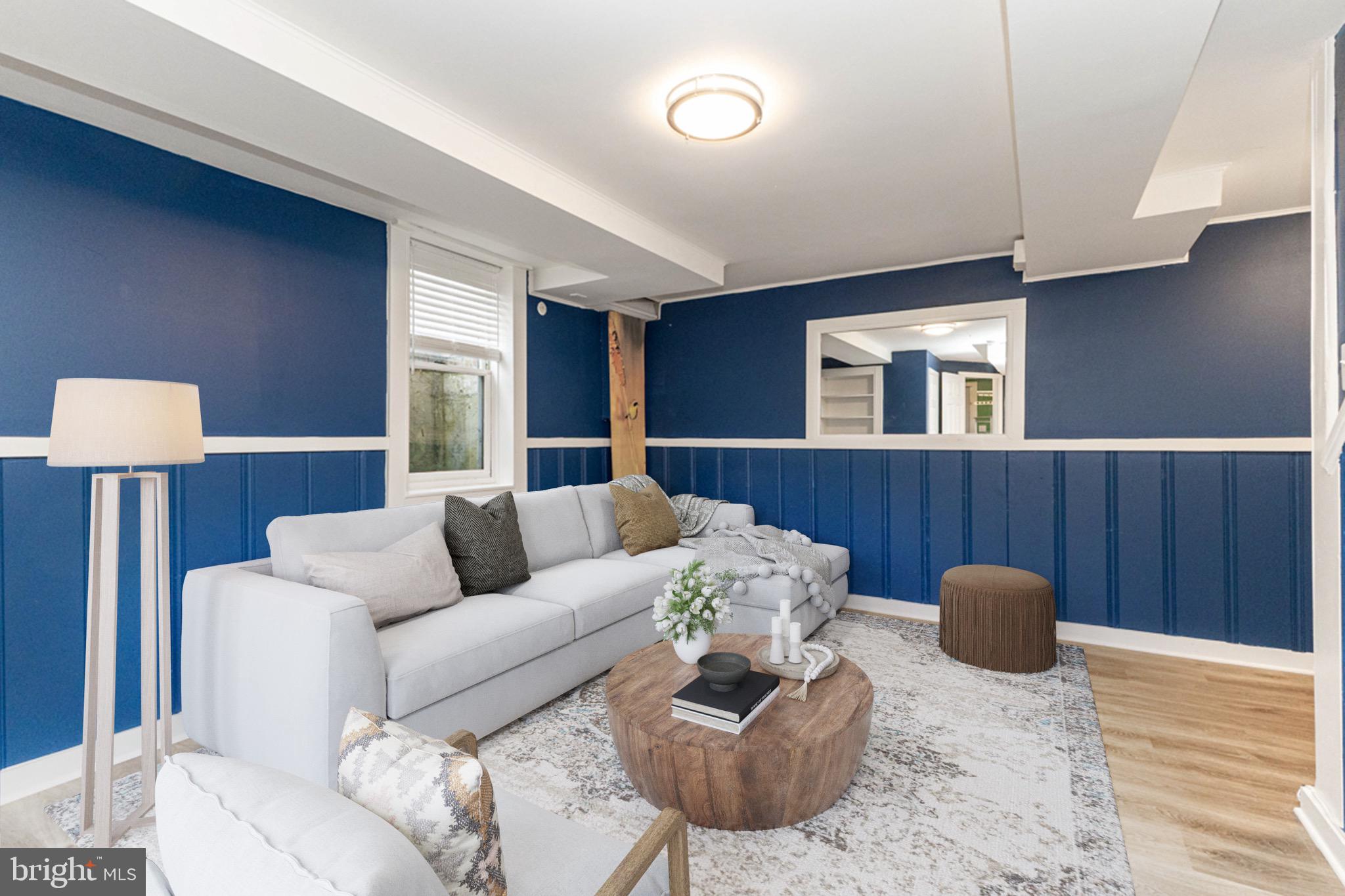 Alexandria, Virginia, 22307, United States, 2 Bedrooms Bedrooms, ,2 BathroomsBathrooms,Residential,For Sale,1937087