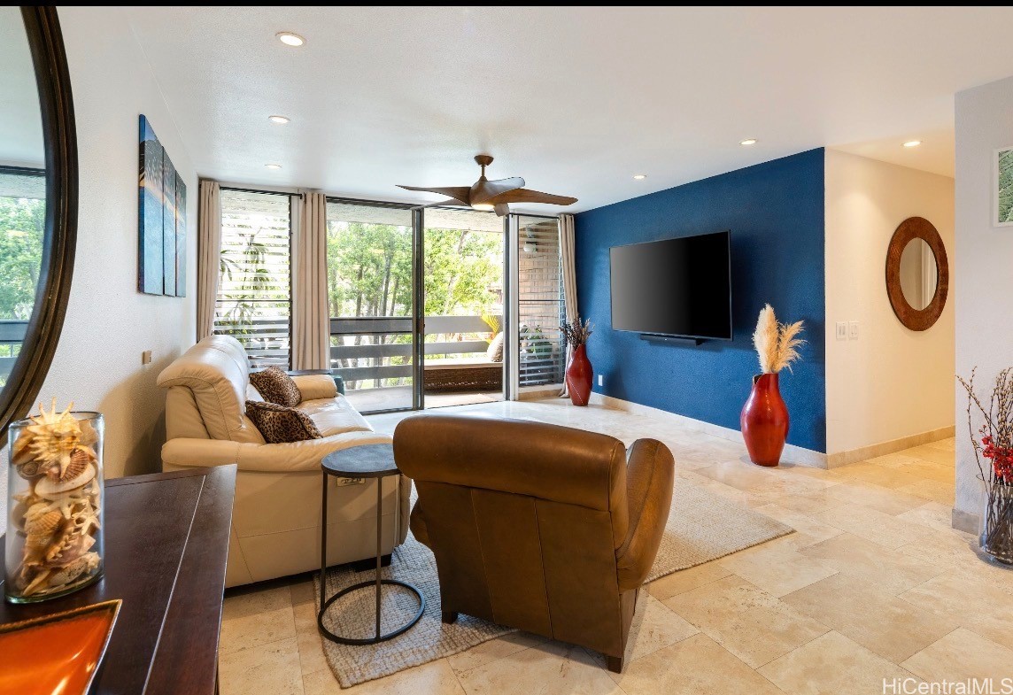 Kailua, Hawaii, 96734, United States, 3 Bedrooms Bedrooms, ,2 BathroomsBathrooms,Residential,For Sale,1987642