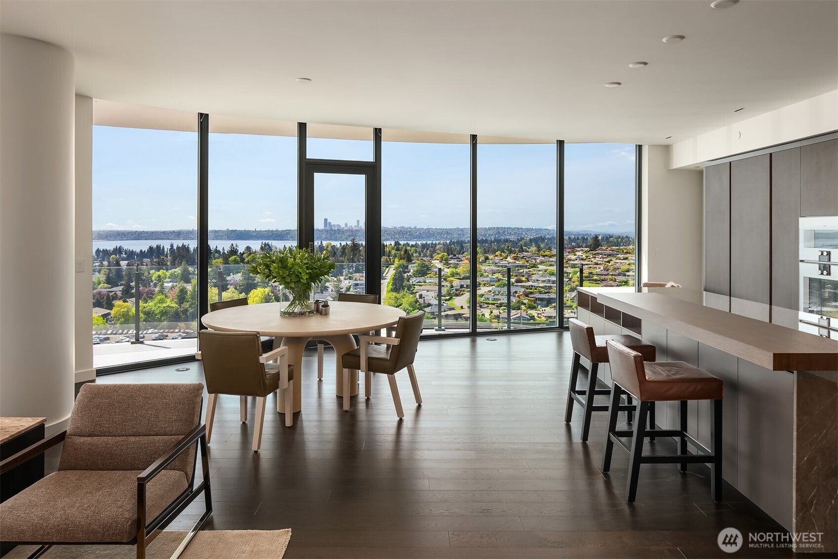 Bellevue, Washington, 98004, United States, 3 Bedrooms Bedrooms, ,3 BathroomsBathrooms,Residential,For Sale,1850134