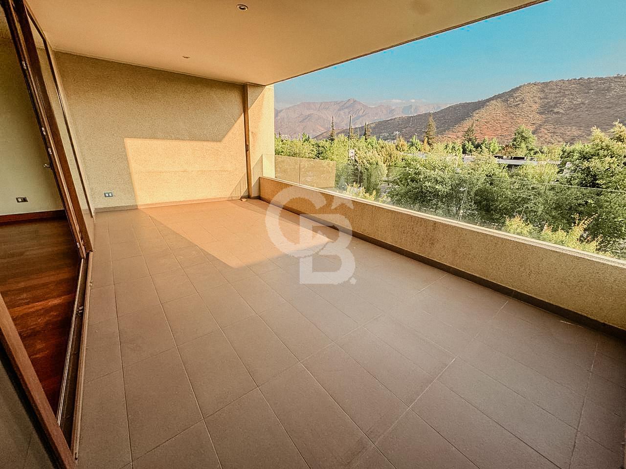 Lo Barnechea, Chile, 3 Bedrooms Bedrooms, ,4 BathroomsBathrooms,Residential,For Sale,1999064