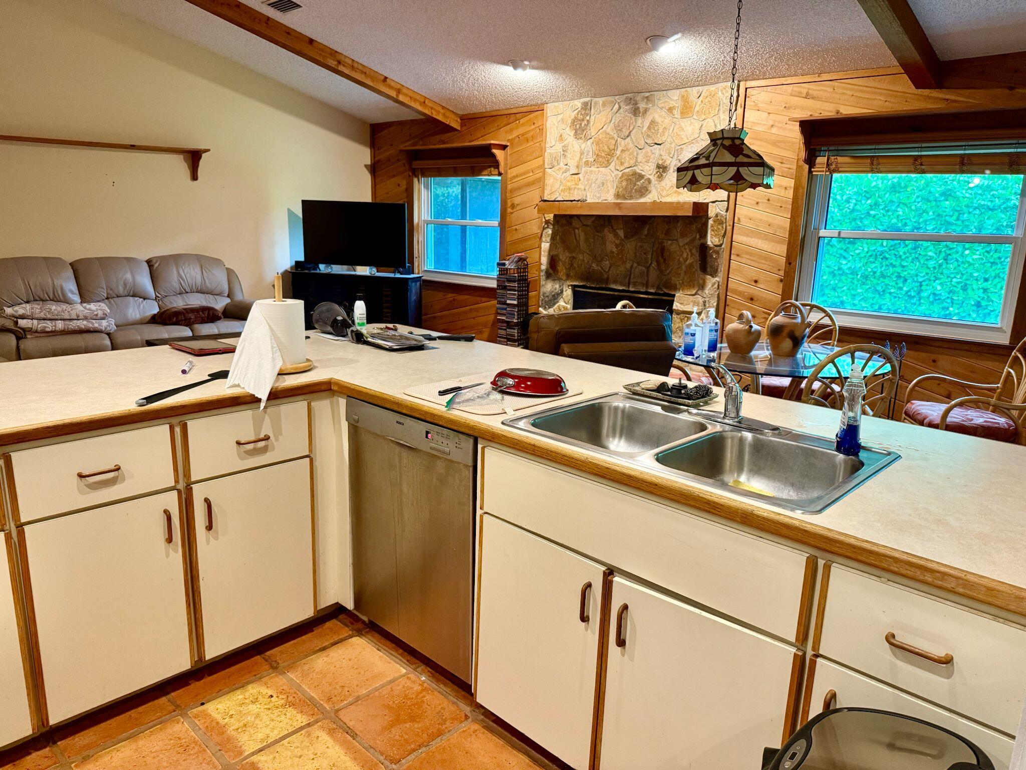 Jupiter, Florida, 33458, United States, 4 Bedrooms Bedrooms, ,3 BathroomsBathrooms,Residential,For Sale,1987806