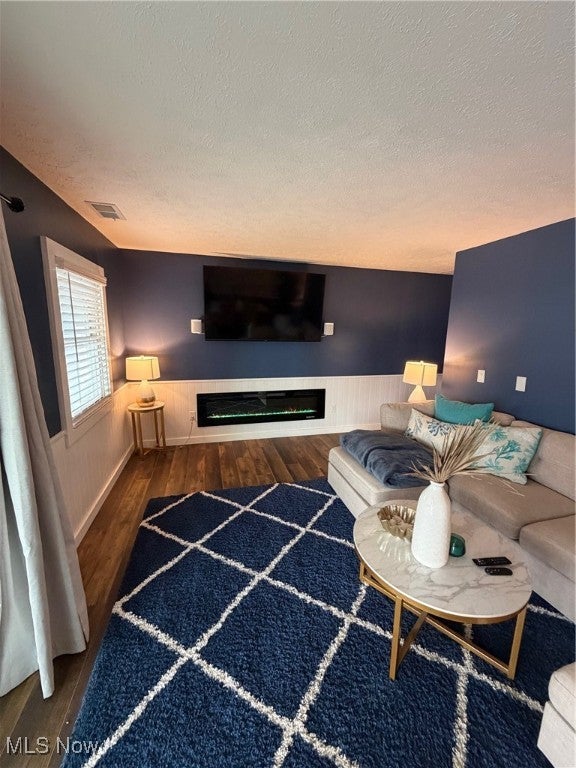 Port Clinton, Ohio, 43452, United States, 4 Bedrooms Bedrooms, ,3 BathroomsBathrooms,Residential,For Sale,1977283