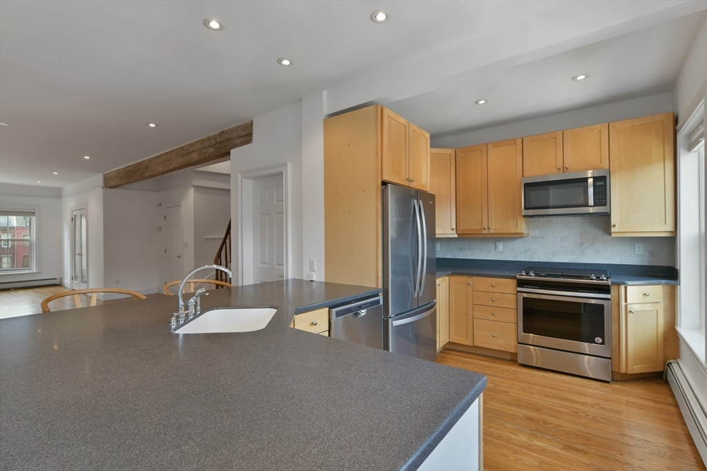 Boston, Massachusetts, 02118, United States, 2 Bedrooms Bedrooms, ,3 BathroomsBathrooms,Residential,For Sale,1978811