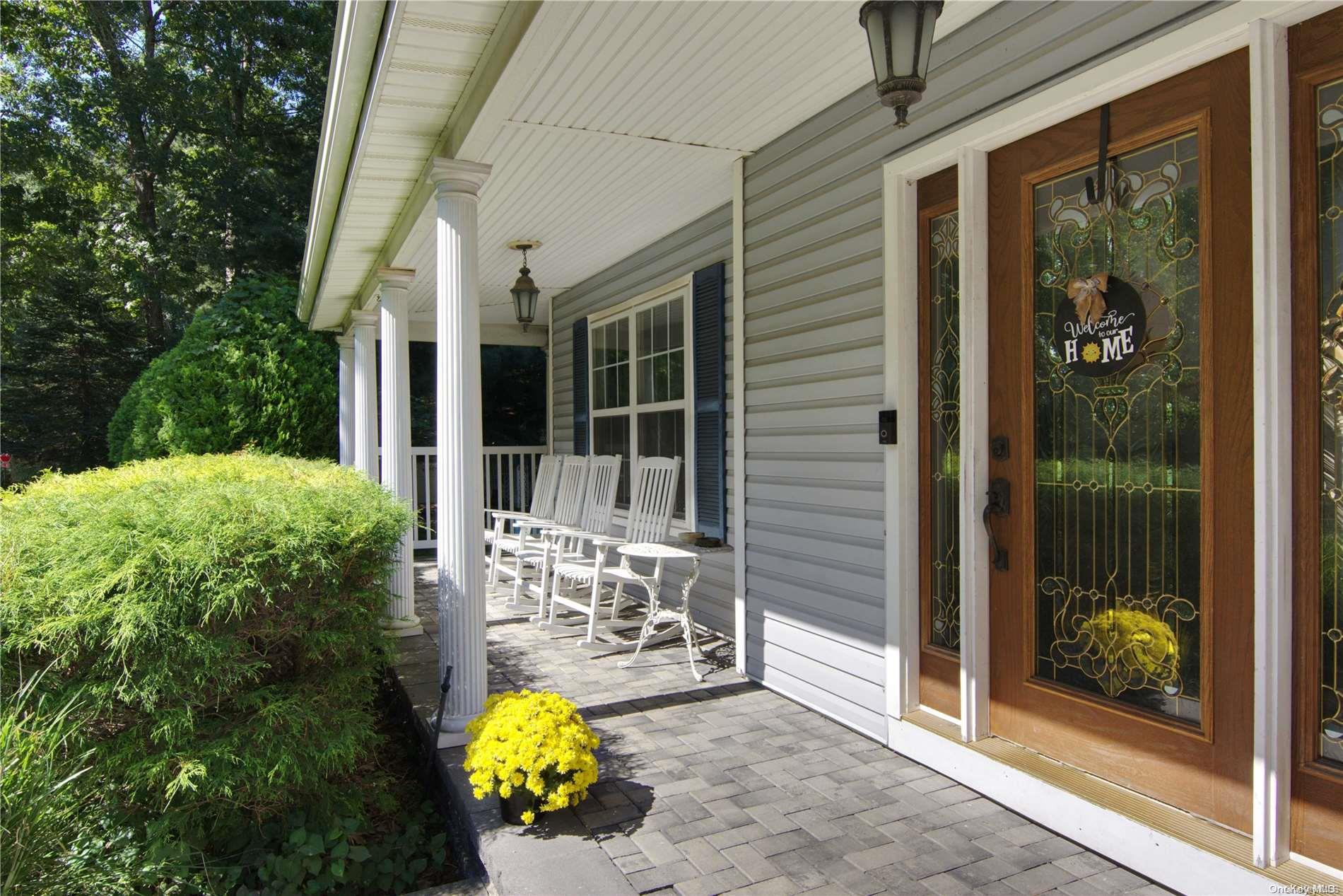 Smithtown, New York, 11787, United States, 4 Bedrooms Bedrooms, ,3 BathroomsBathrooms,Residential,For Sale,1728654