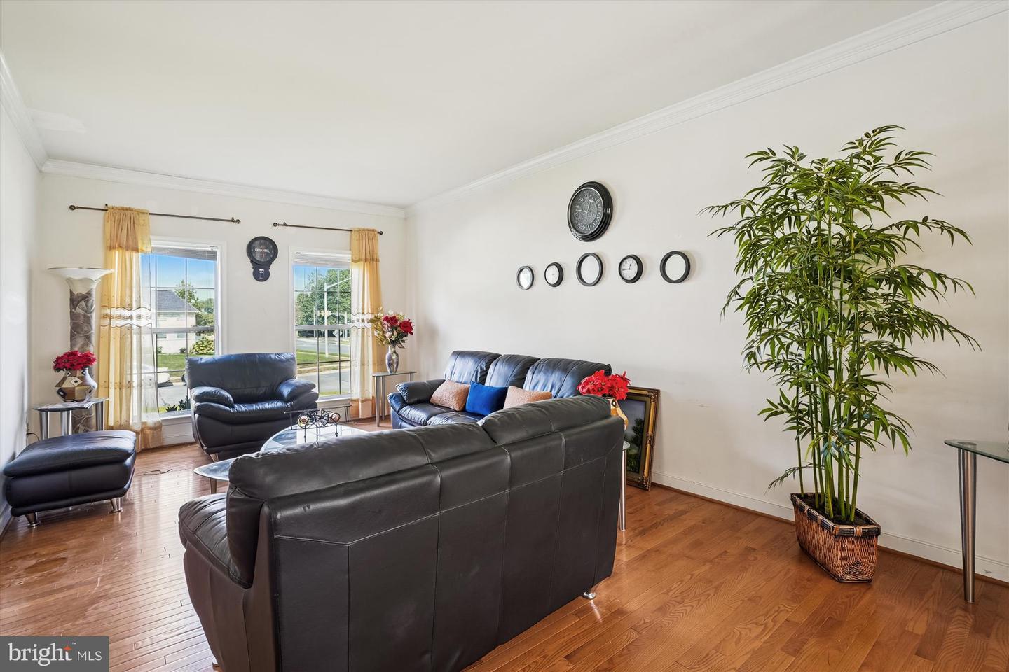 Woodbridge, Virginia, 22193, United States, 4 Bedrooms Bedrooms, ,5 BathroomsBathrooms,Residential,For Sale,1950998