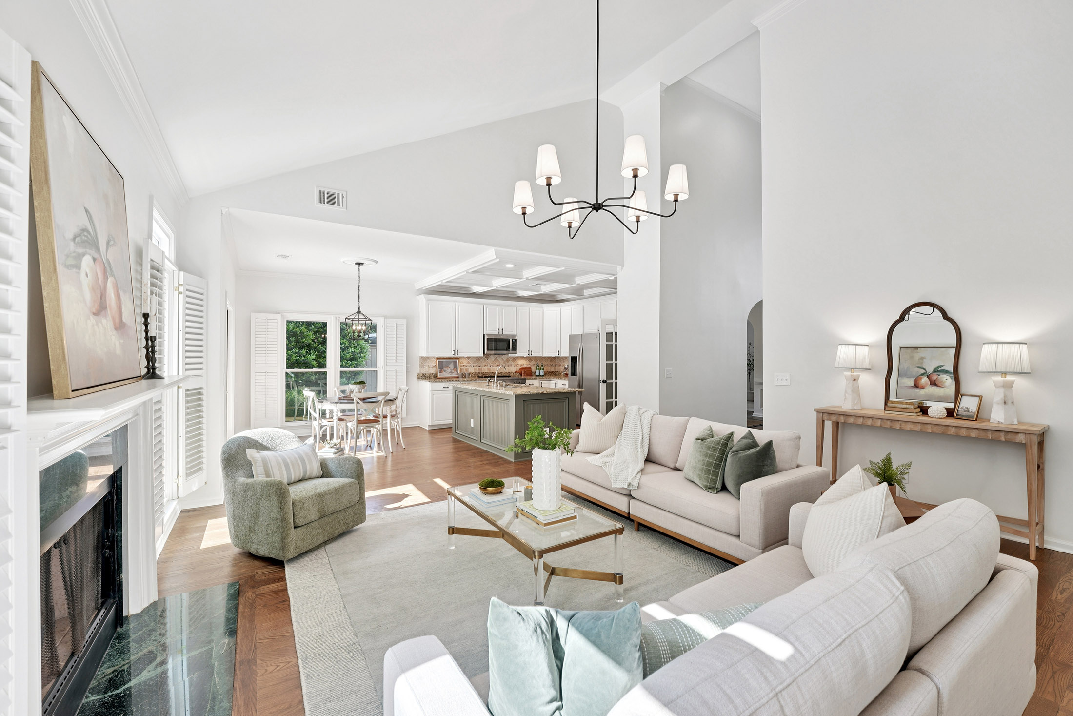  Beautifully Renovated Home in Olde Vinings Mill Neighborhood - 物件實景