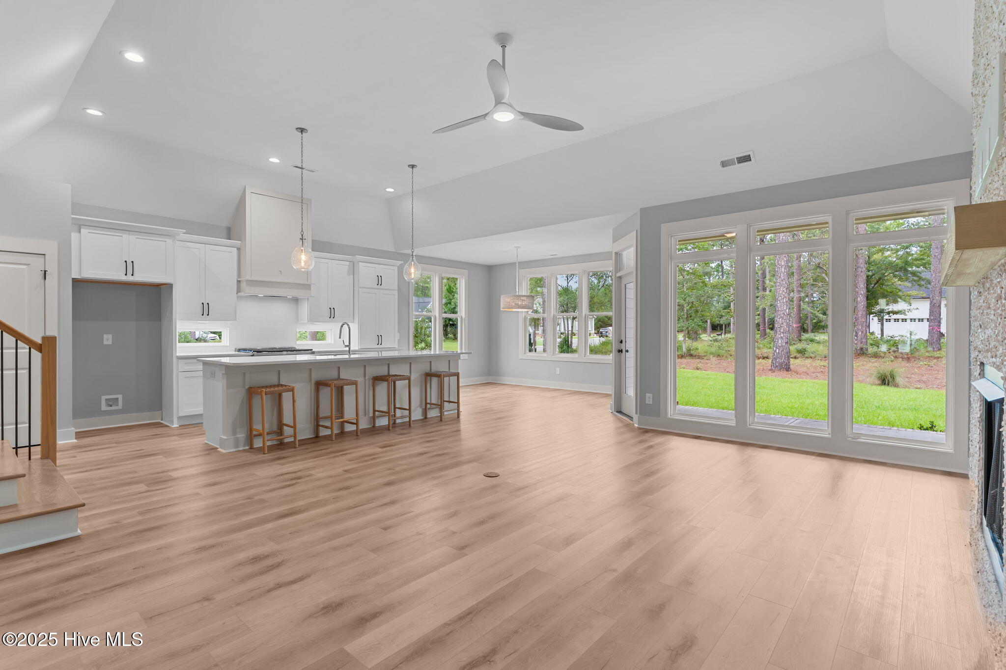 Bolivia, North Carolina, 28422, United States, 4 Bedrooms Bedrooms, ,4 BathroomsBathrooms,Residential,For Sale,1976171