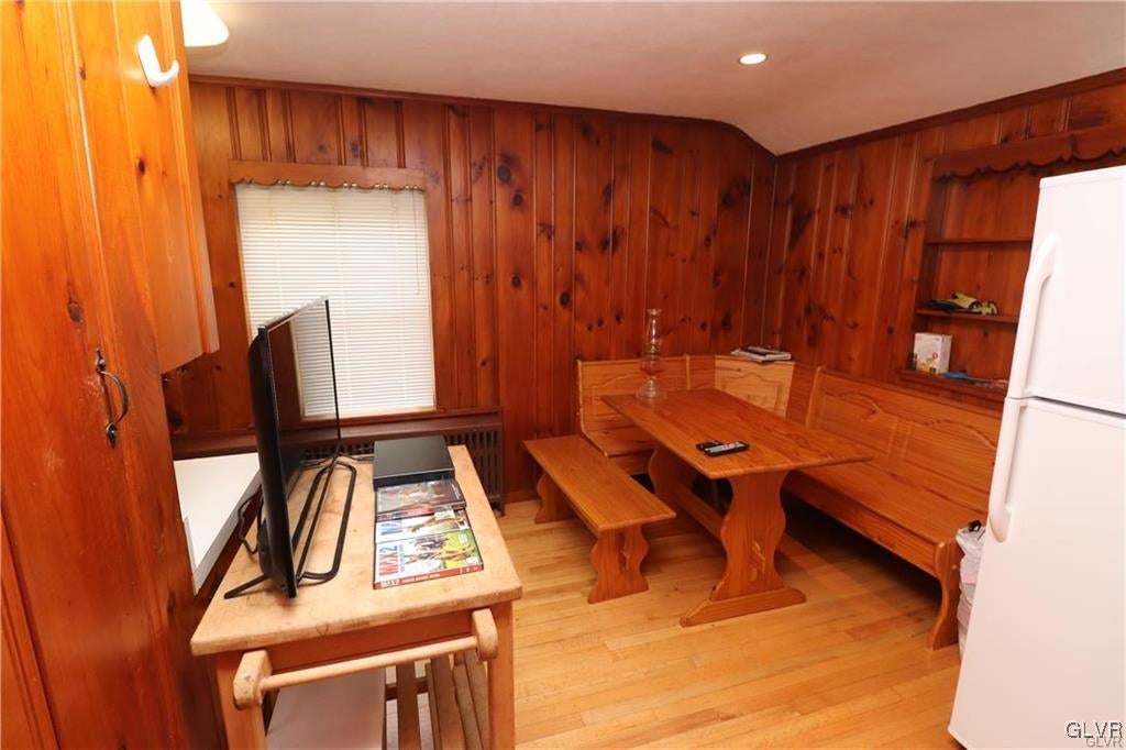 Whitehall Twp, Pennsylvania, 18052, United States, 6 Bedrooms Bedrooms, ,4 BathroomsBathrooms,Residential,For Sale,1931733