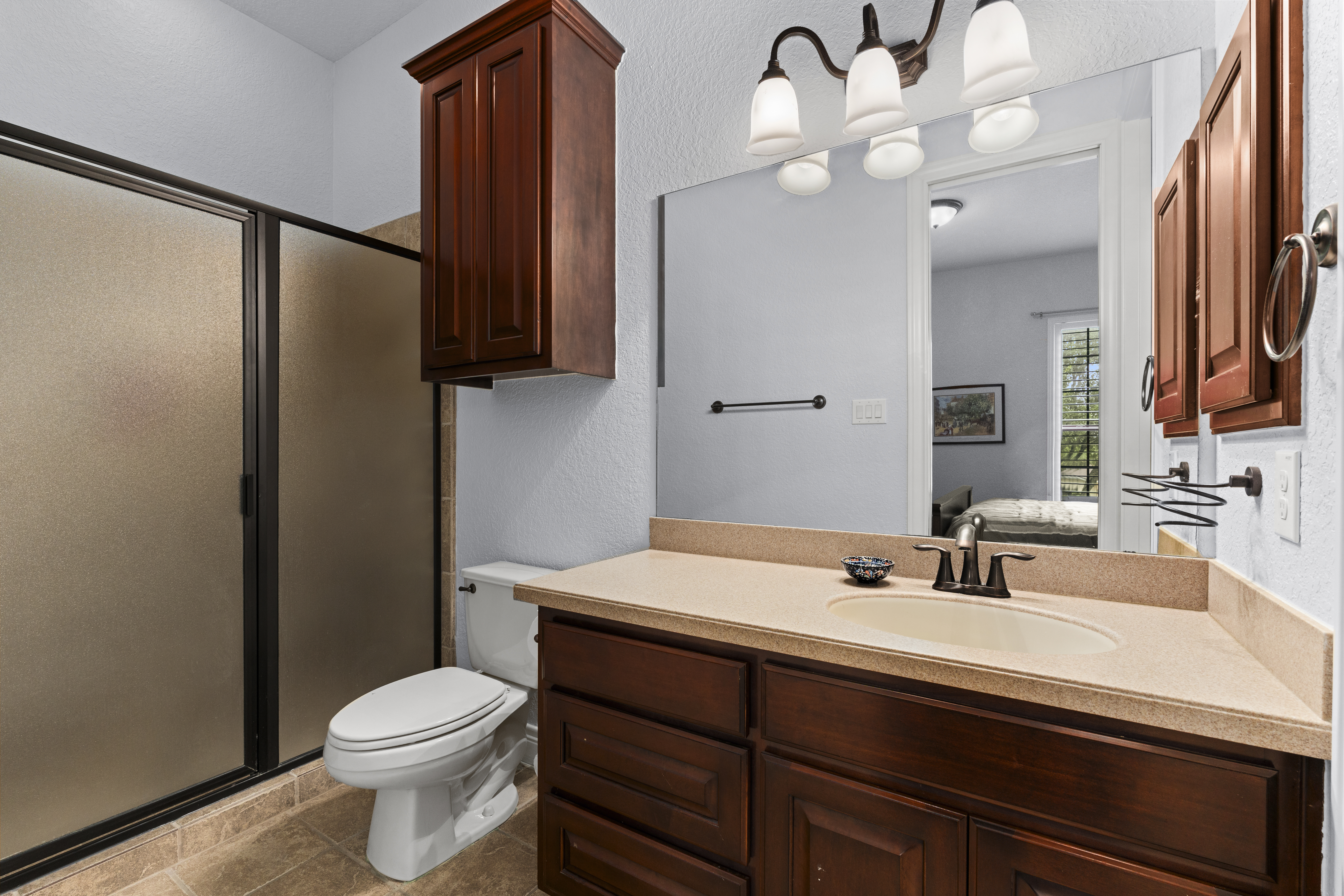  Remodeled Estate Living in Rogers Ranch - 物件實景