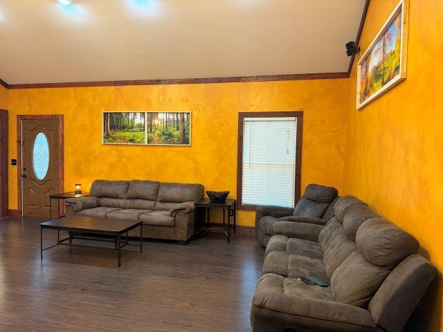 Scottsville, Kentucky, 42164, United States, 4 Bedrooms Bedrooms, ,3 BathroomsBathrooms,Residential,For Sale,1971649