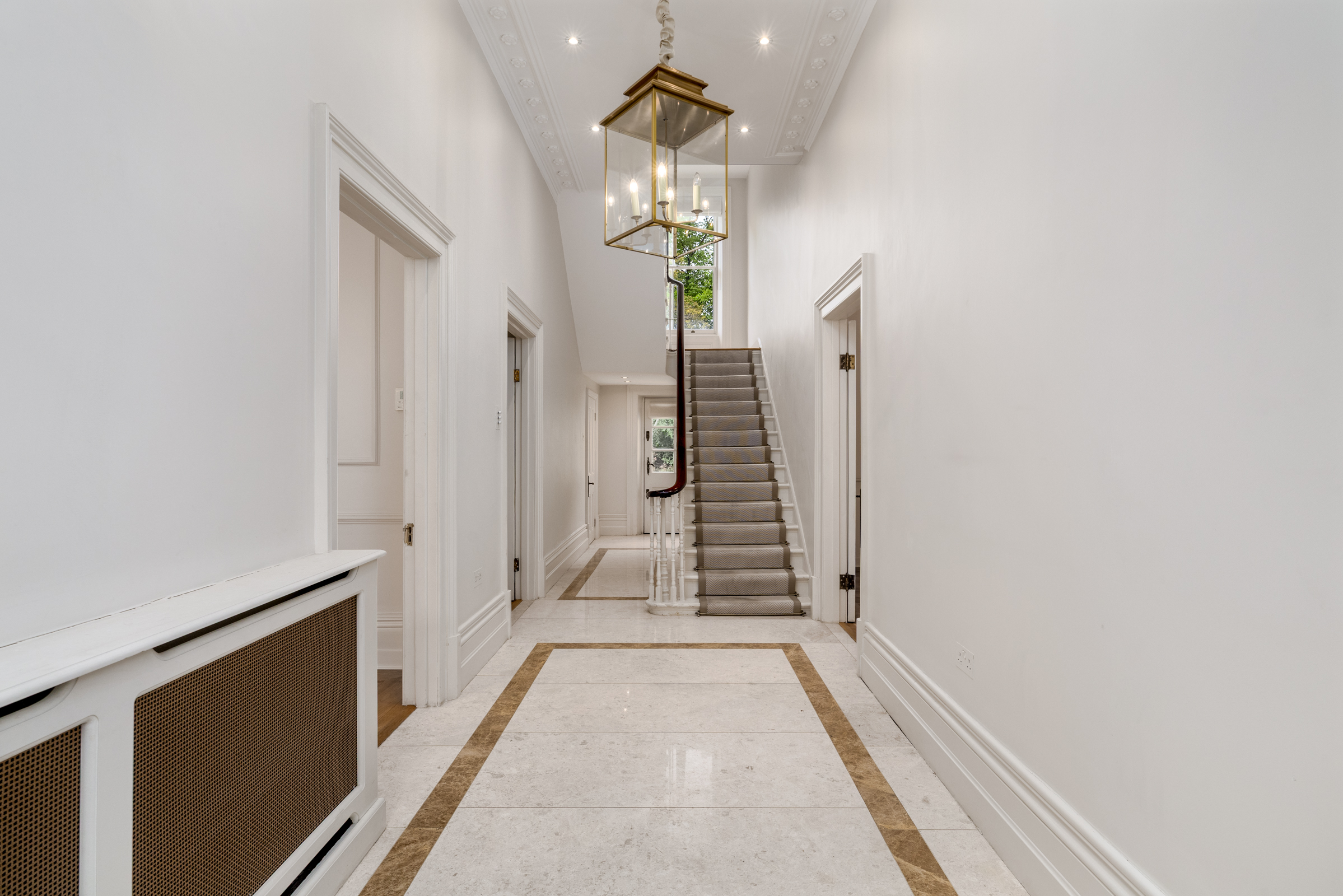  Imposing detached mansion in a highly desirable Holland Park address - 物件實景