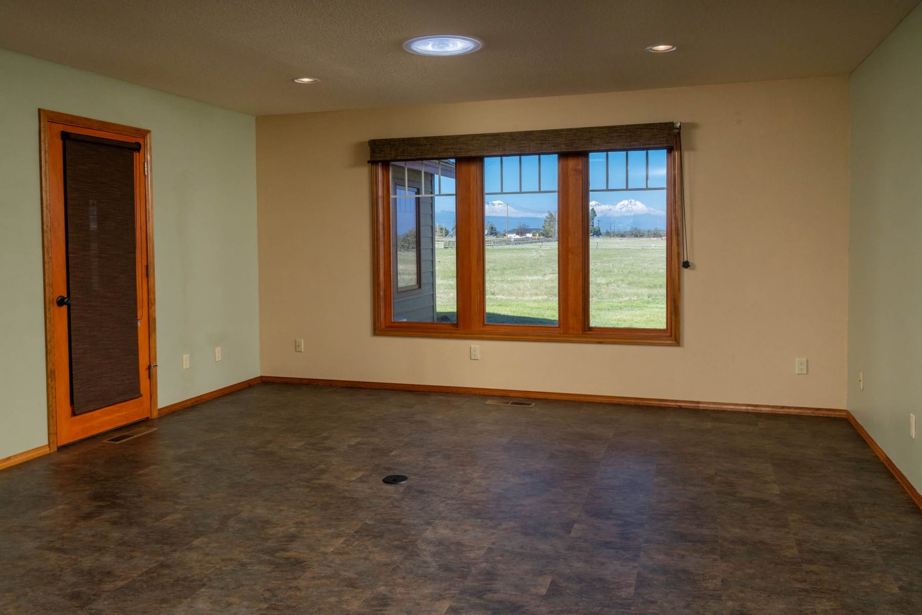  20900 SW Young Avenue Bend, OR 97703 - 物件實景