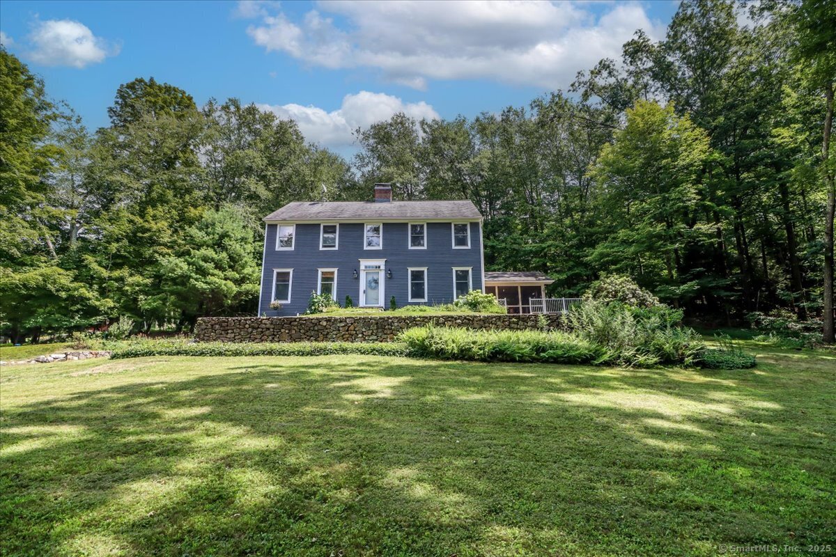 Oxford, Connecticut, 06478, United States, 3 Bedrooms Bedrooms, ,3 BathroomsBathrooms,Residential,For Sale,1916660