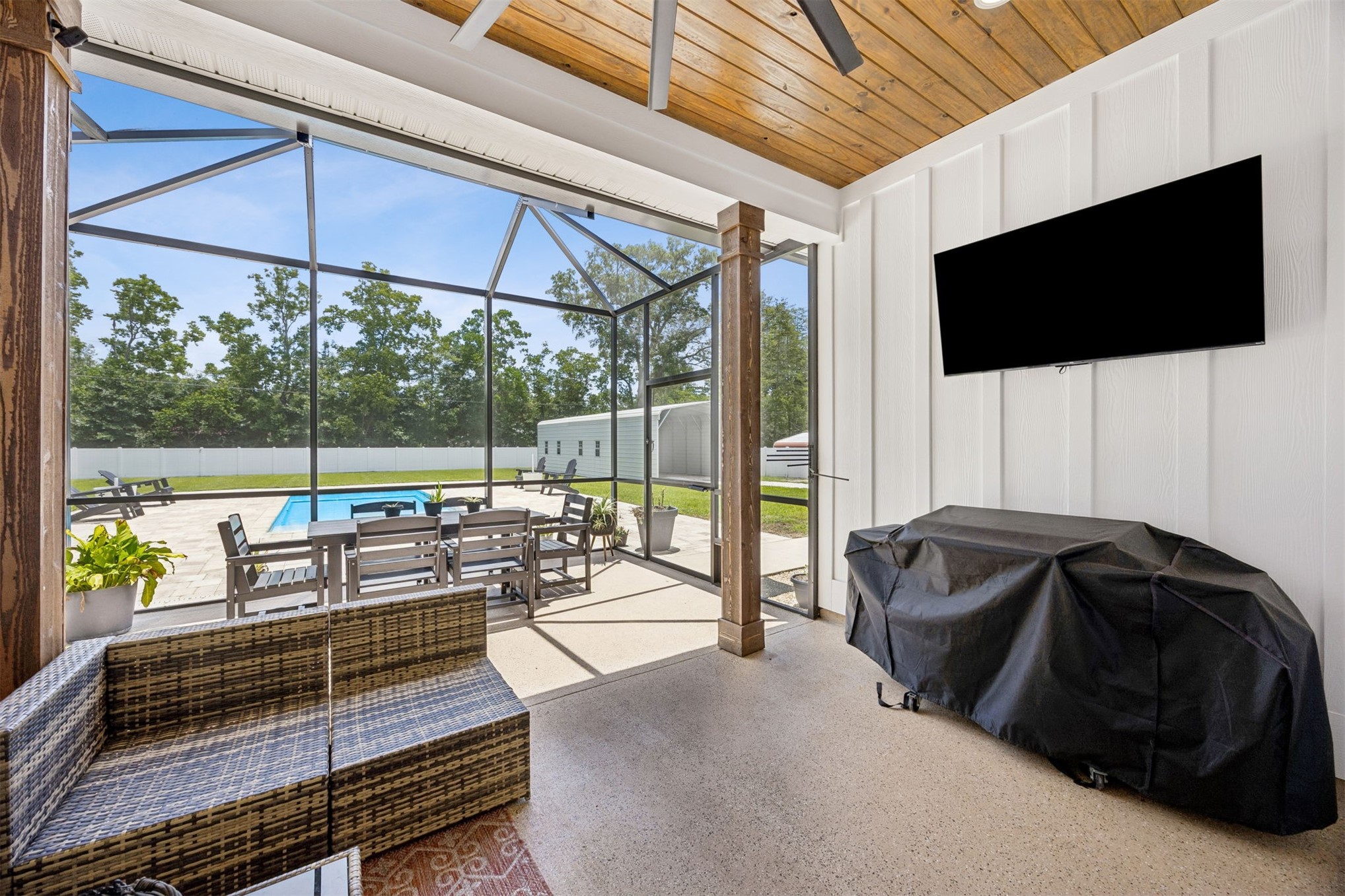 Callahan, Florida, 32011, United States, 4 Bedrooms Bedrooms, ,2 BathroomsBathrooms,Residential,For Sale,2049418