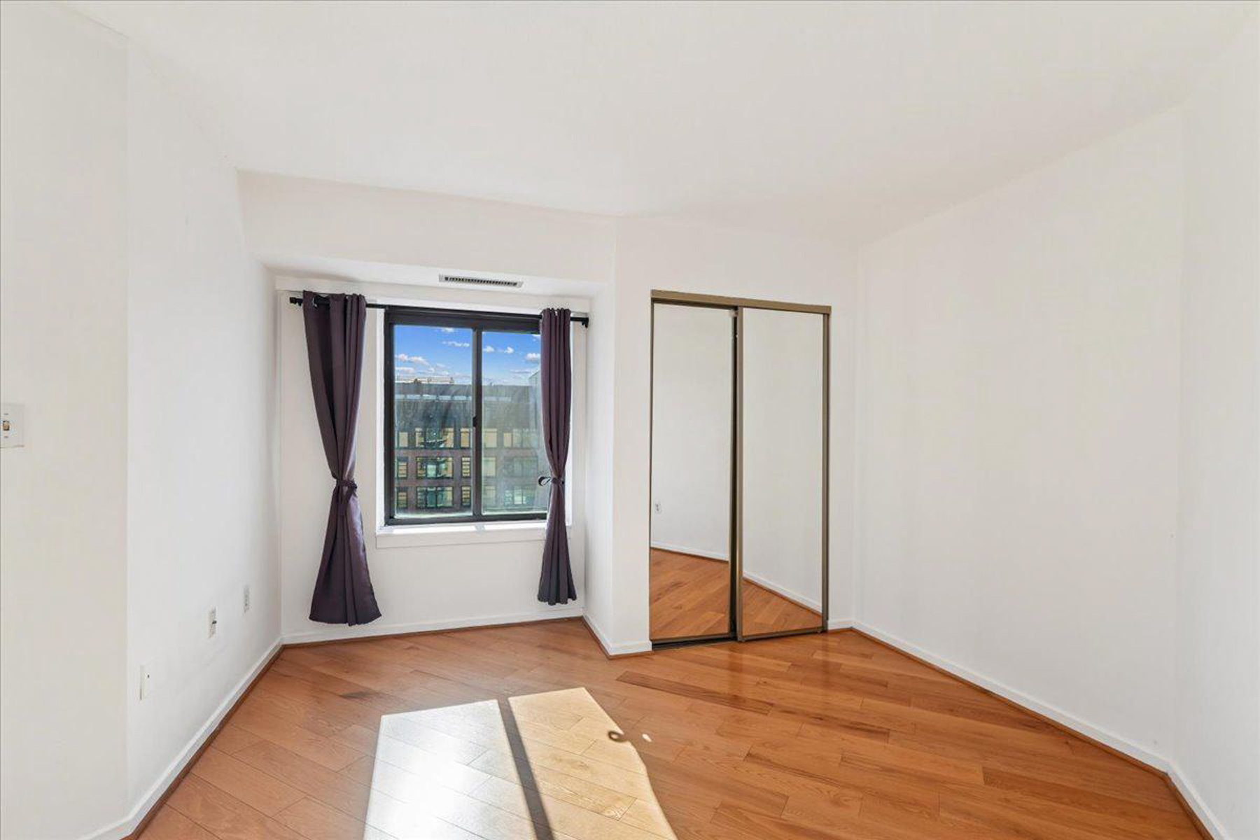  2111 Wisconsin Avenue NW, Washington, DC, 20007 - 物件實景