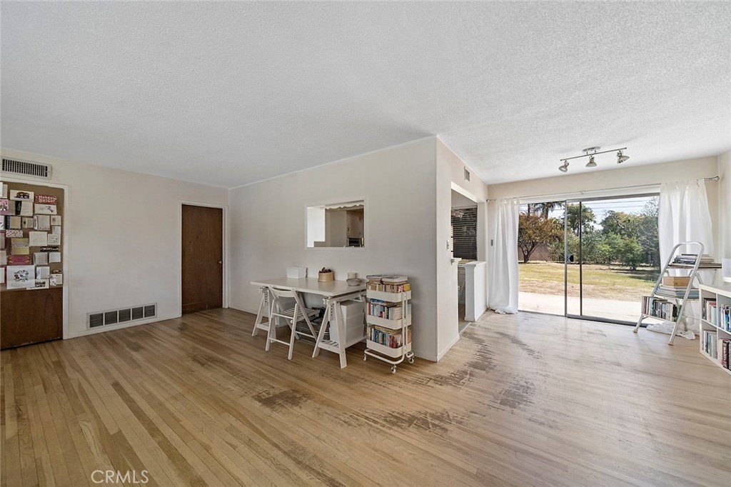 396 Virginia Road, Claremont, California, 91711, United States, 3 Bedrooms Bedrooms, ,2 BathroomsBathrooms,Residential,For Sale,396 Virginia Road,1626760