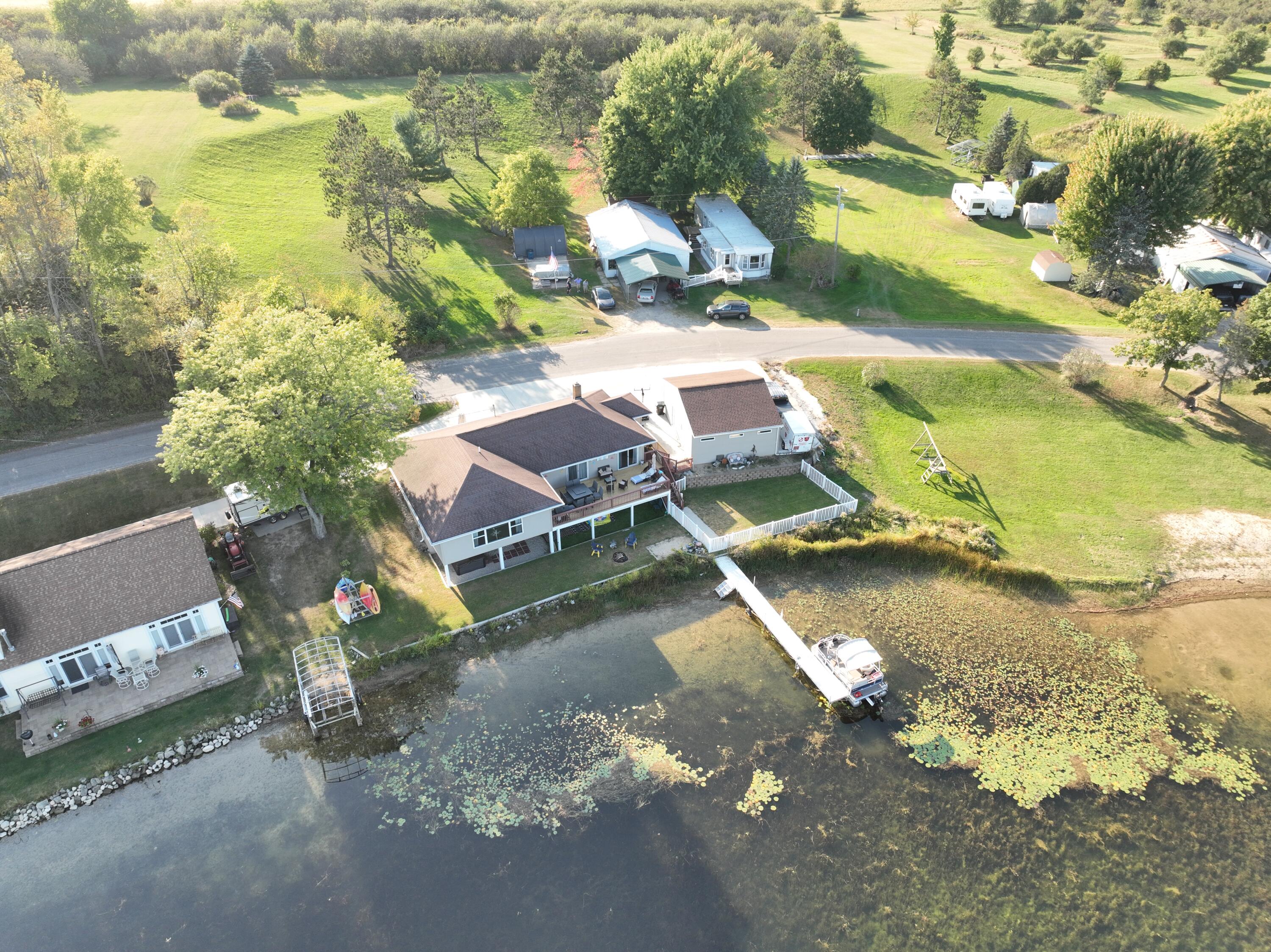 Fremont, Michigan, 49412, United States, 3 Bedrooms Bedrooms, ,2 BathroomsBathrooms,Residential,For Sale,1743034