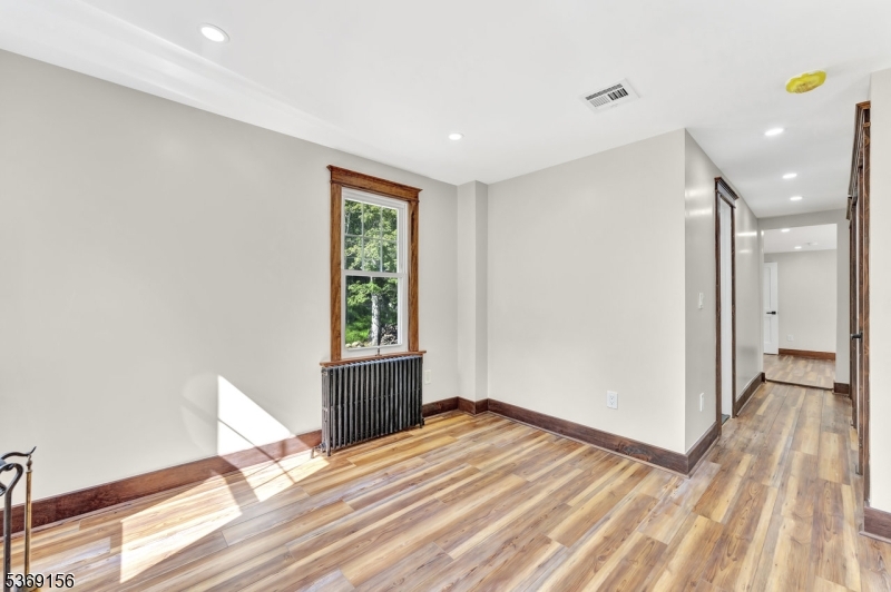 Blairstown Twp., New Jersey, 07825, United States, 4 Bedrooms Bedrooms, ,4 BathroomsBathrooms,Residential,For Sale,1901840