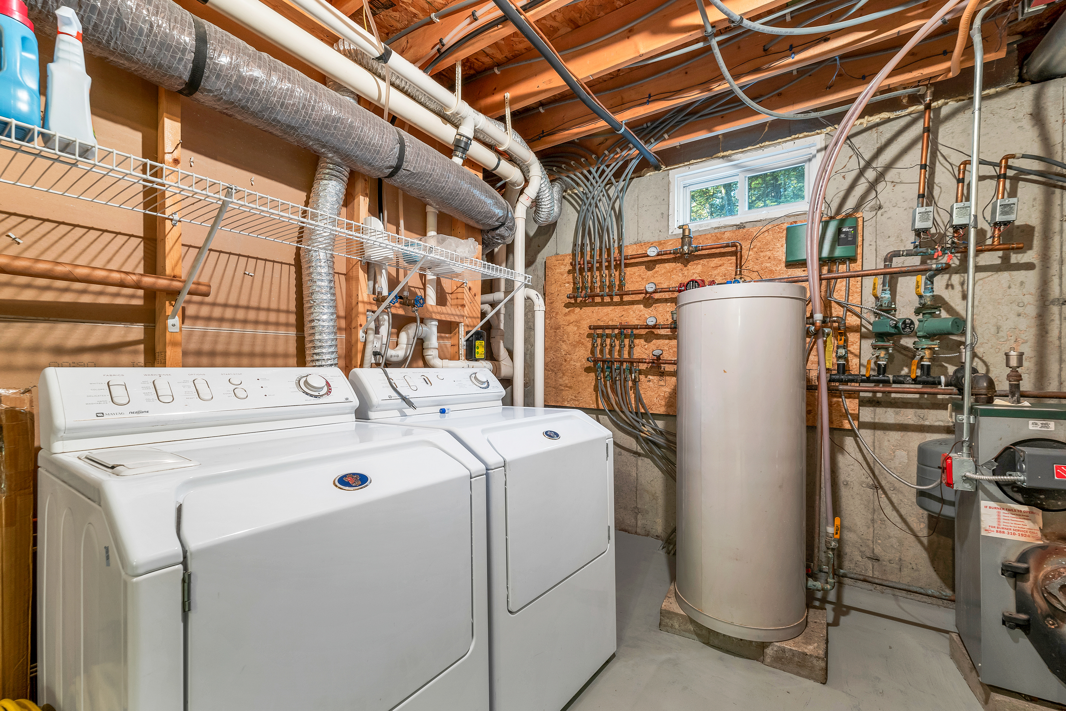 Sanbornton, New Hampshire, 03269, United States, 4 Bedrooms Bedrooms, ,2 BathroomsBathrooms,Residential,For Sale,1977534