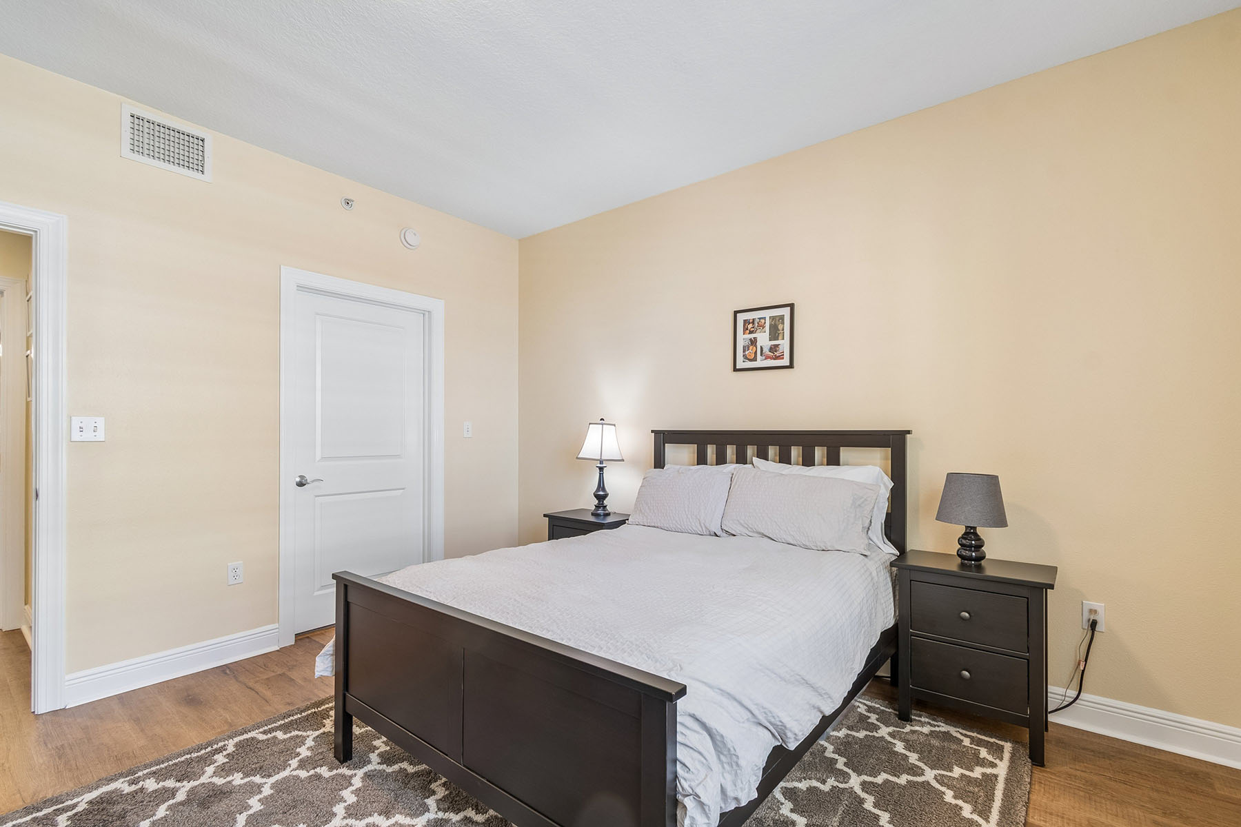  STATION SQUARE CONDO - 物件實景