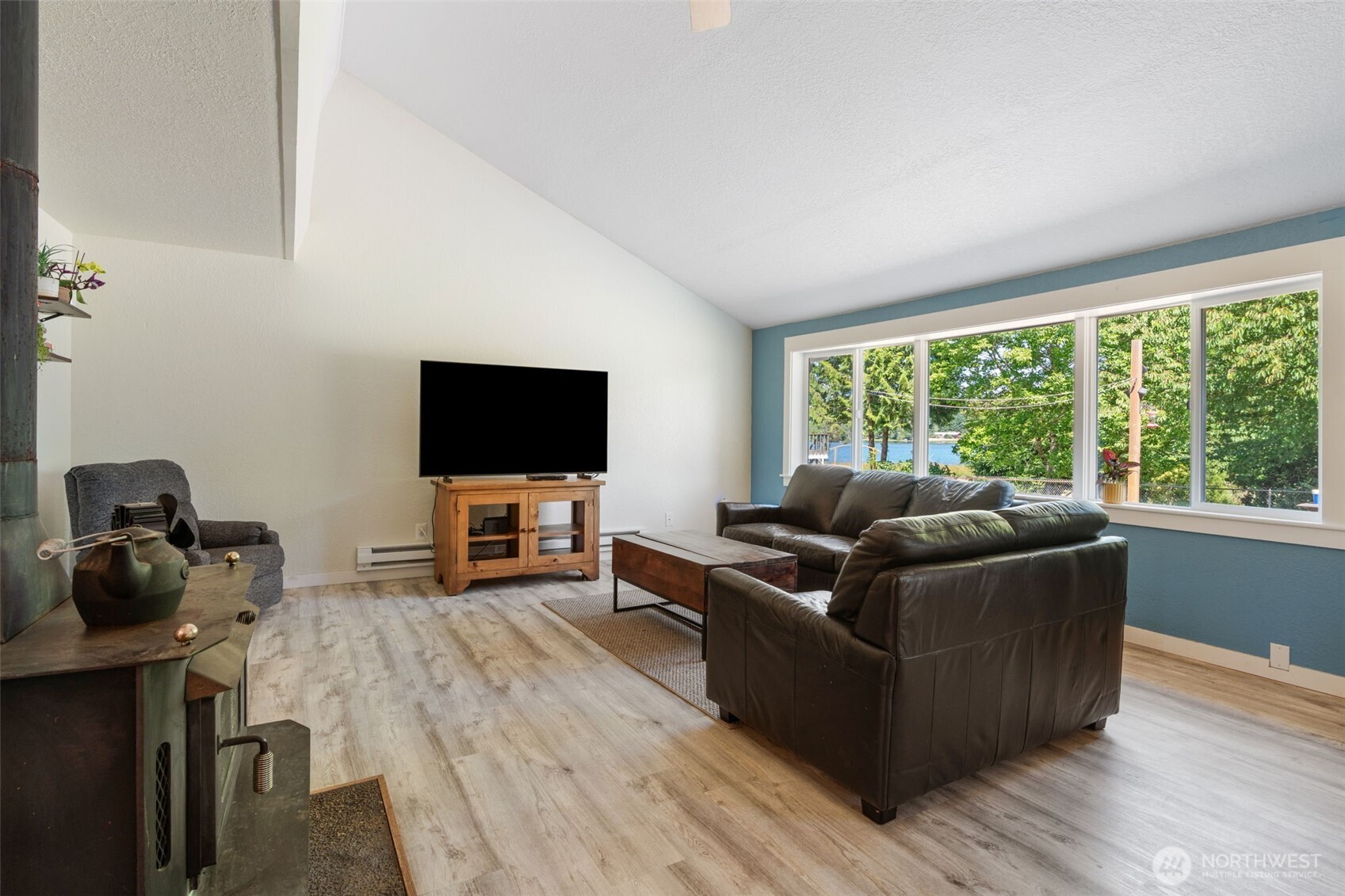 Olympia, Washington, 98512, United States, 3 Bedrooms Bedrooms, ,2 BathroomsBathrooms,Residential,For Sale,1992441