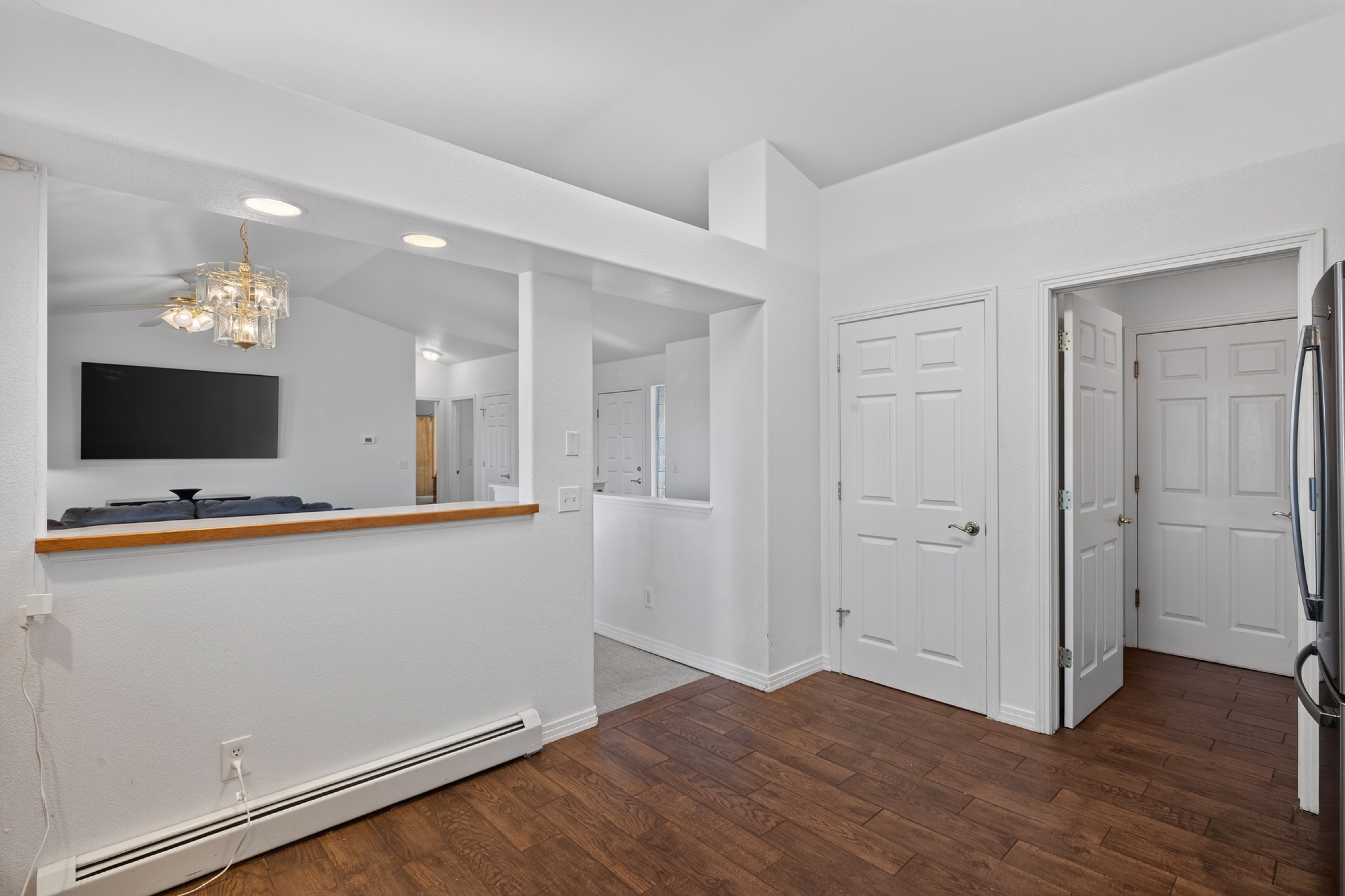  Beautifully Appointed Ranch-Style Home In Desirable Founders Village - 物件實景