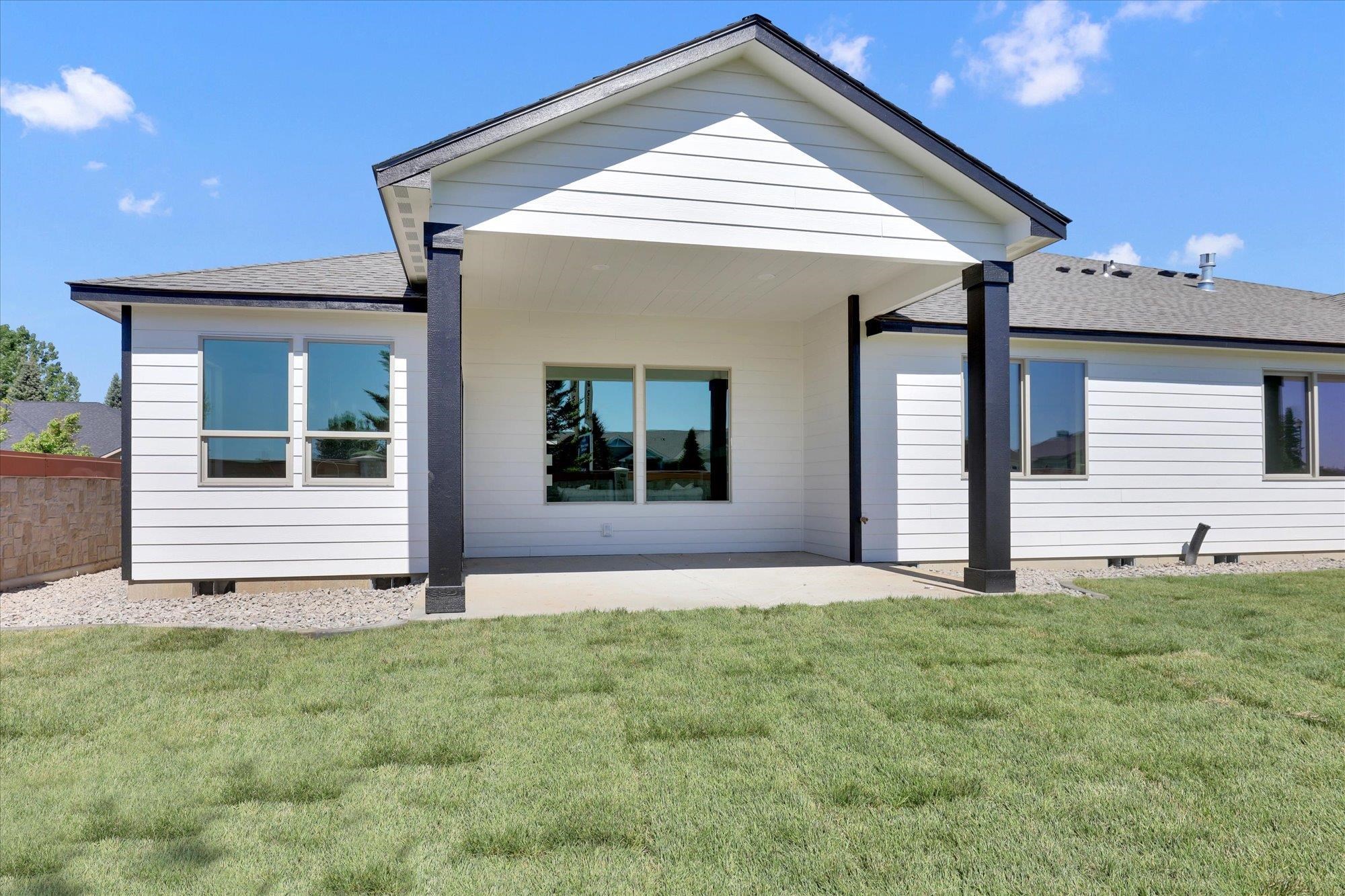 Deer Park, Washington, 99006, United States, 3 Bedrooms Bedrooms, ,2 BathroomsBathrooms,Residential,For Sale,1996180