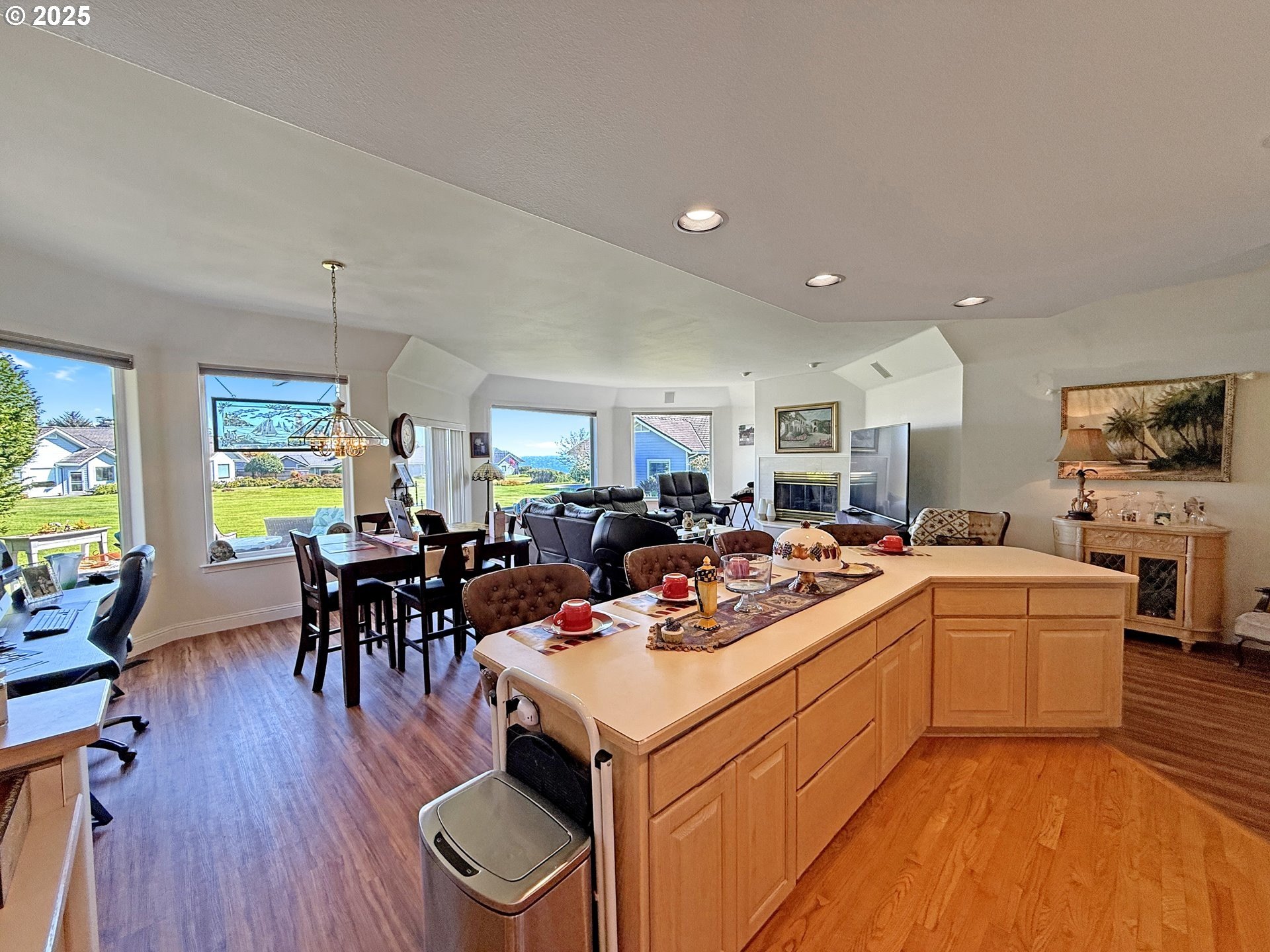 Brookings, Oregon, 97415, United States, 3 Bedrooms Bedrooms, ,2 BathroomsBathrooms,Residential,For Sale,1942520