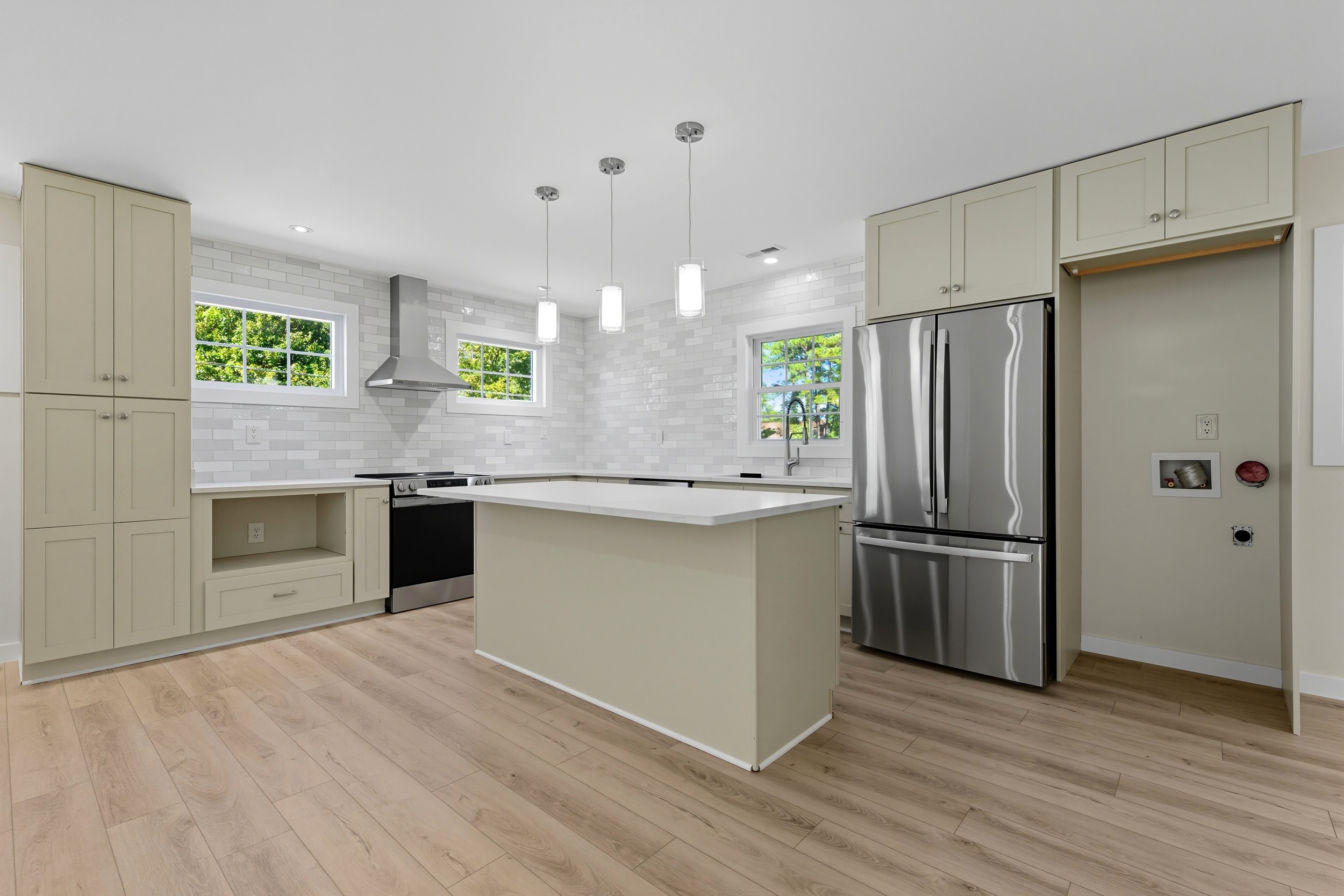 Deltaville, Virginia, 230432093, United States, 4 Bedrooms Bedrooms, ,4 BathroomsBathrooms,Residential,For Sale,1983075